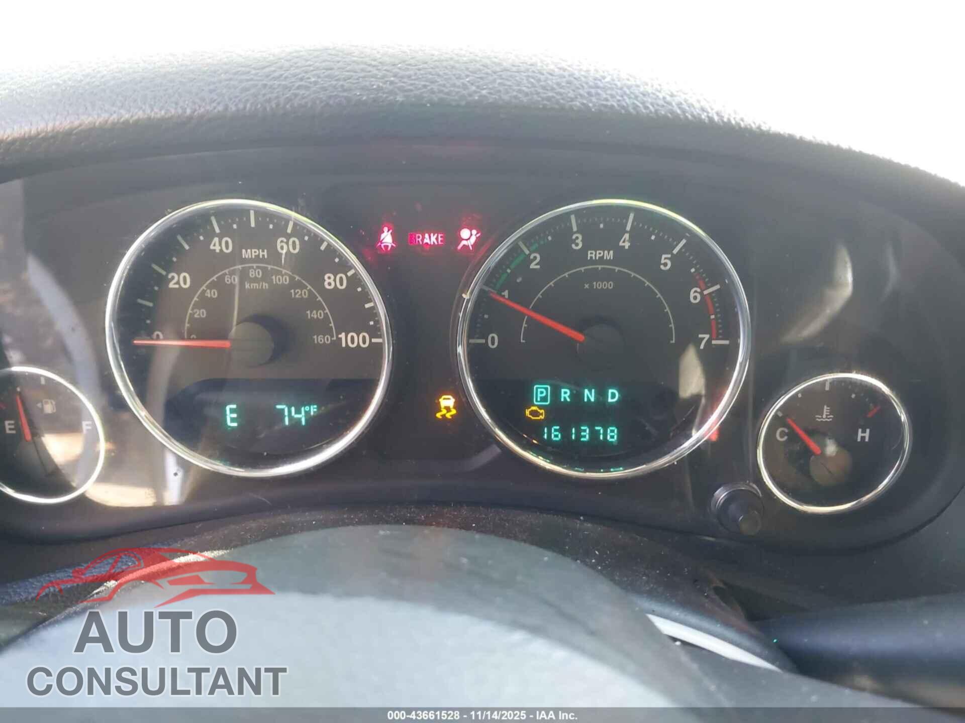 JEEP WRANGLER 2011 - 1J4AA5D19BL638745
