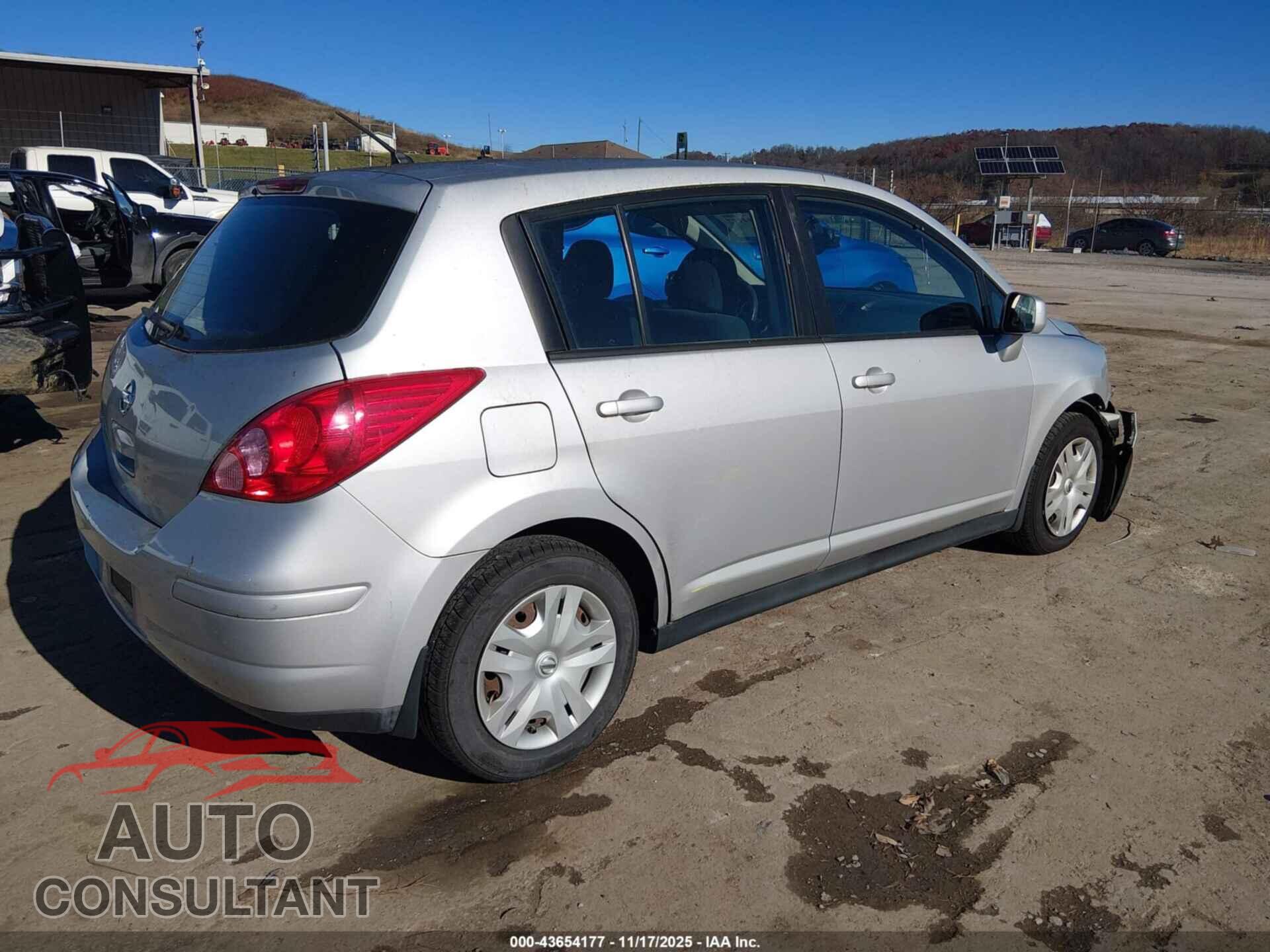 NISSAN VERSA 2011 - 3N1BC1CP9BL392452