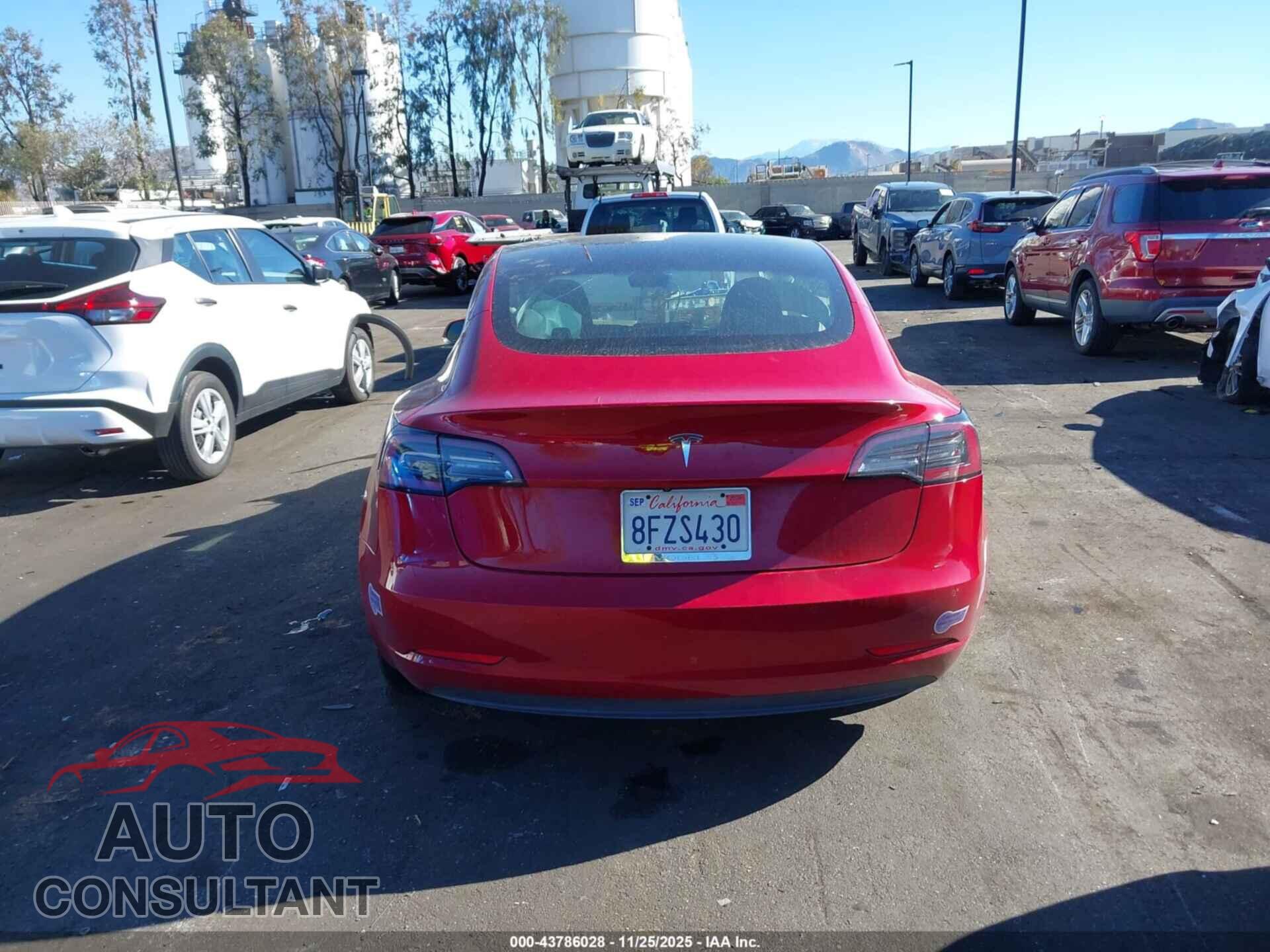 TESLA MODEL 3 2018 - 5YJ3E1EA7JF052671