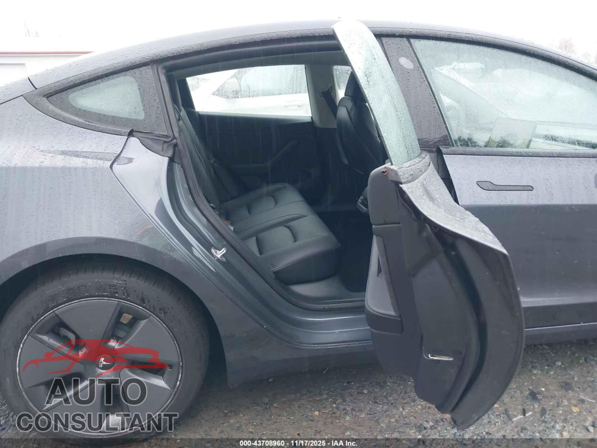 TESLA MODEL 3 2023 - 5YJ3E1EA6PF485827