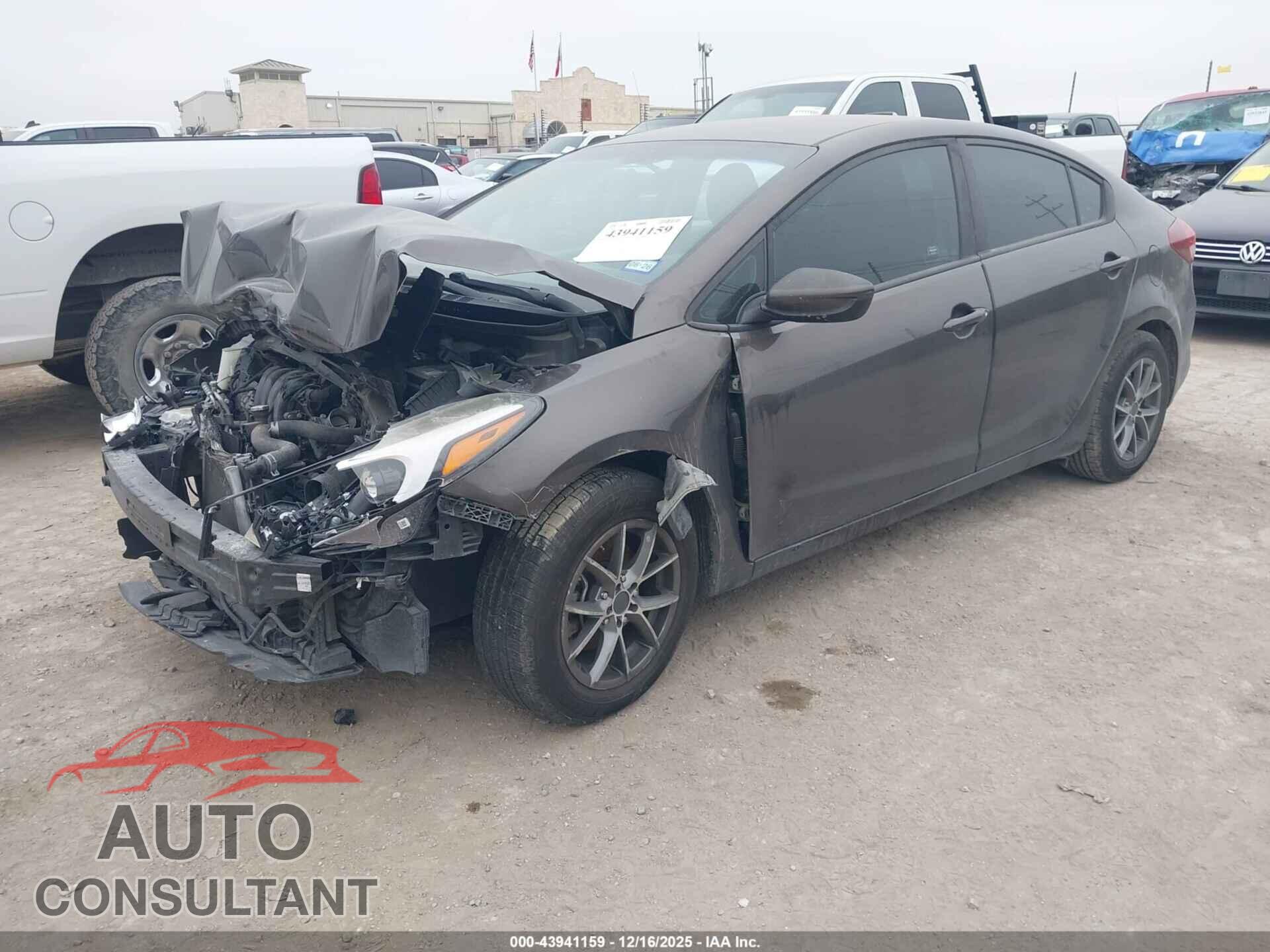 KIA FORTE 2017 - 3KPFK4A76HE012664