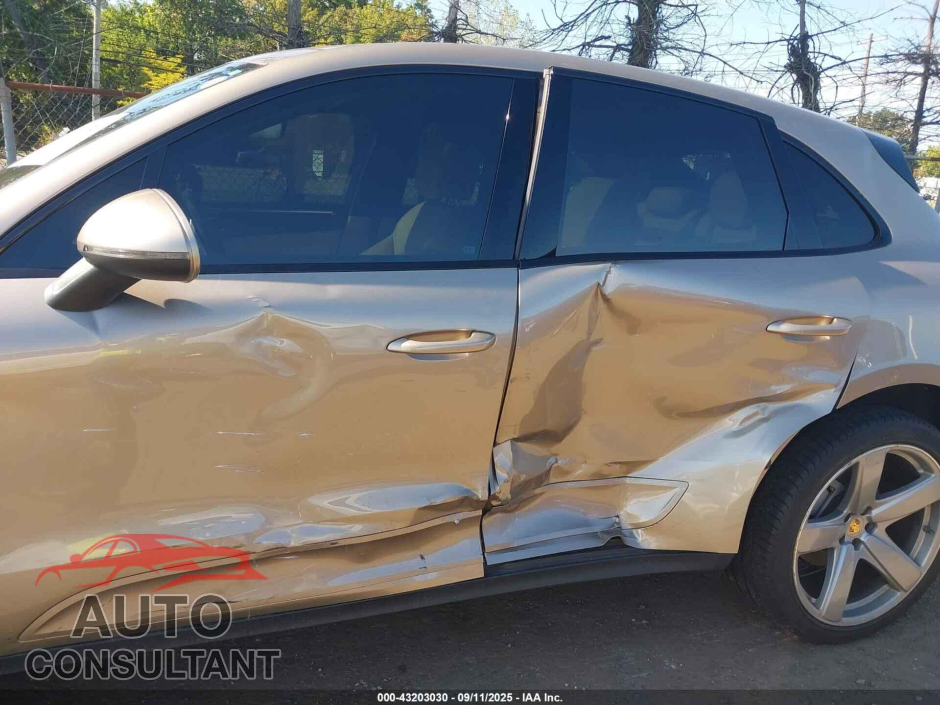 PORSCHE MACAN 2017 - WP1AB2A55HLB10703