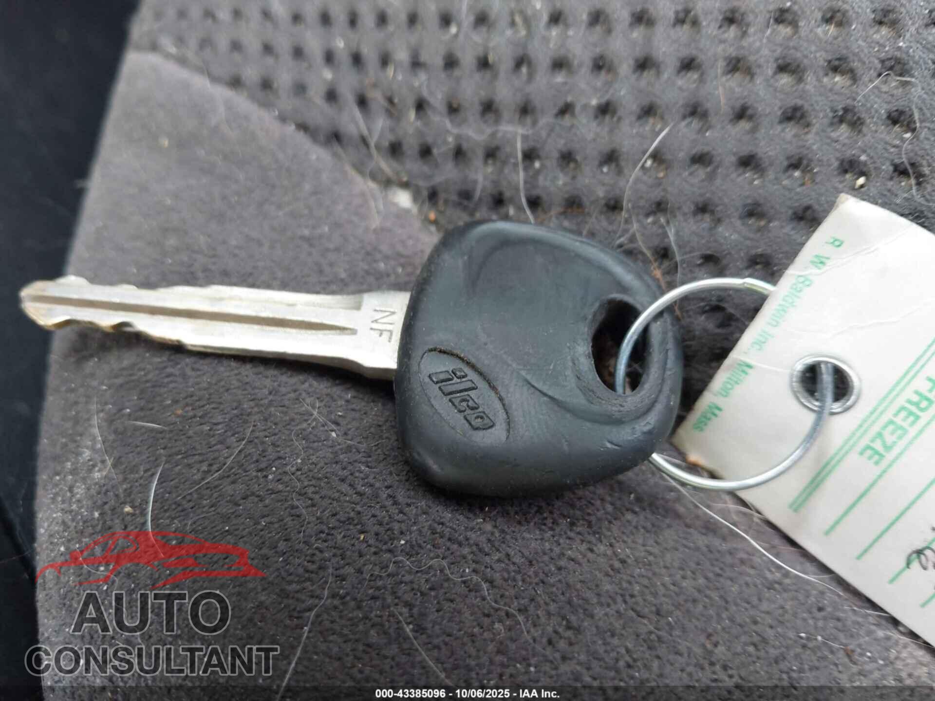 KIA FORTE 2011 - KNAFW5A35B5357045