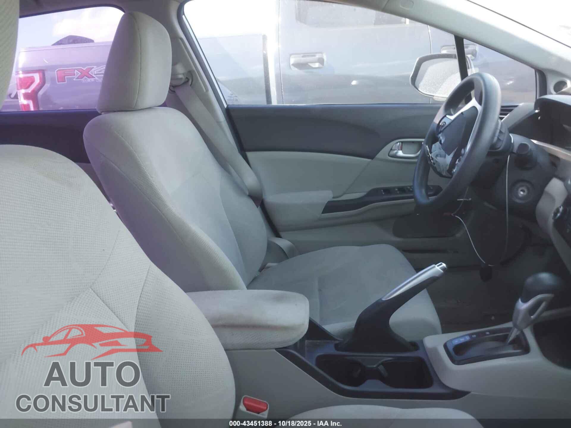 HONDA CIVIC 2012 - 19XFB2F8XCE341043