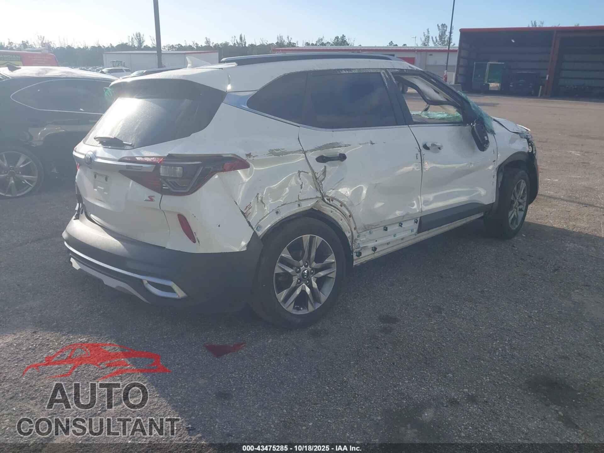 KIA SELTOS 2021 - KNDEU2AA7M7127449