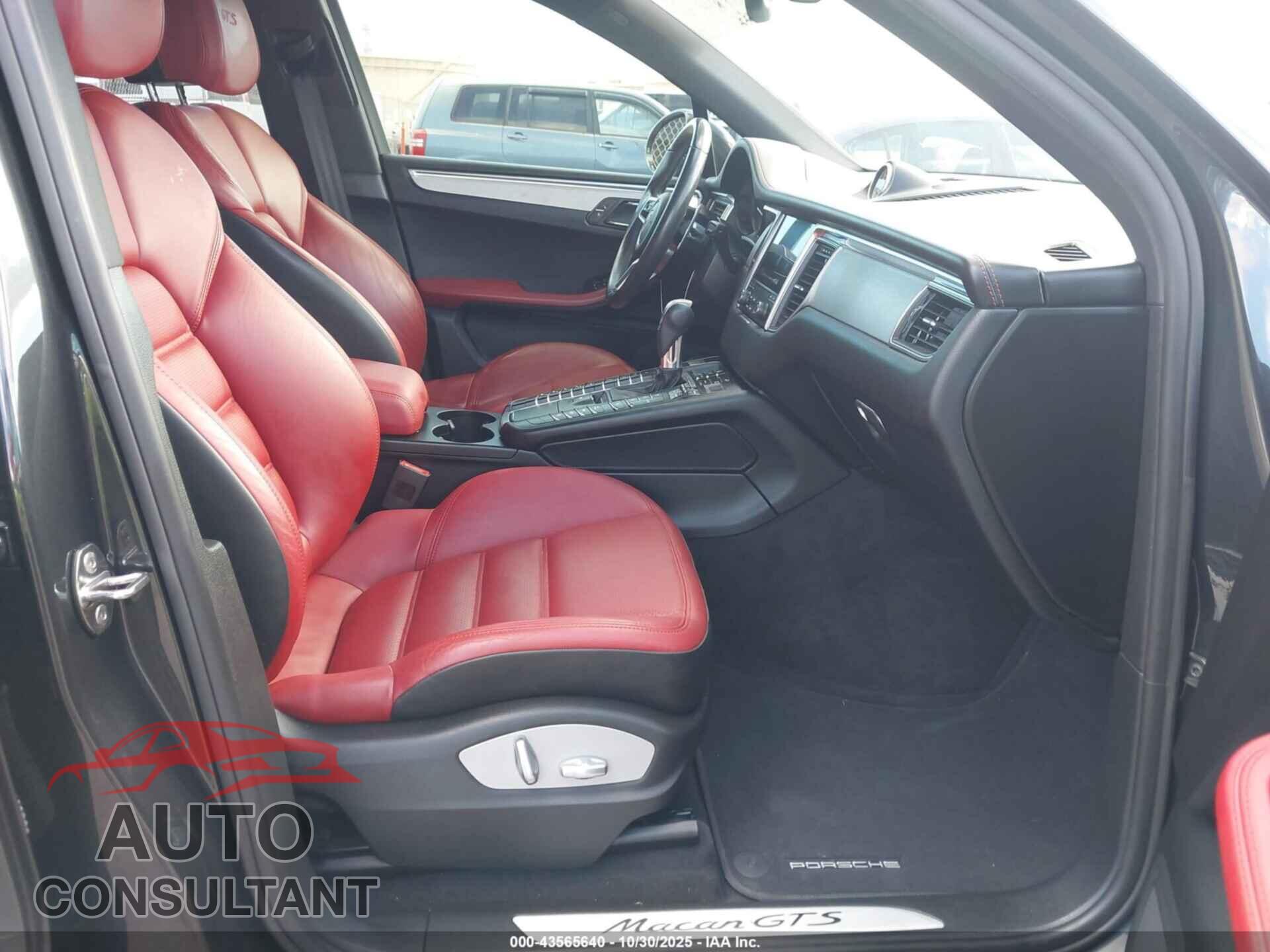 PORSCHE MACAN 2017 - WP1AG2A58HLB55183