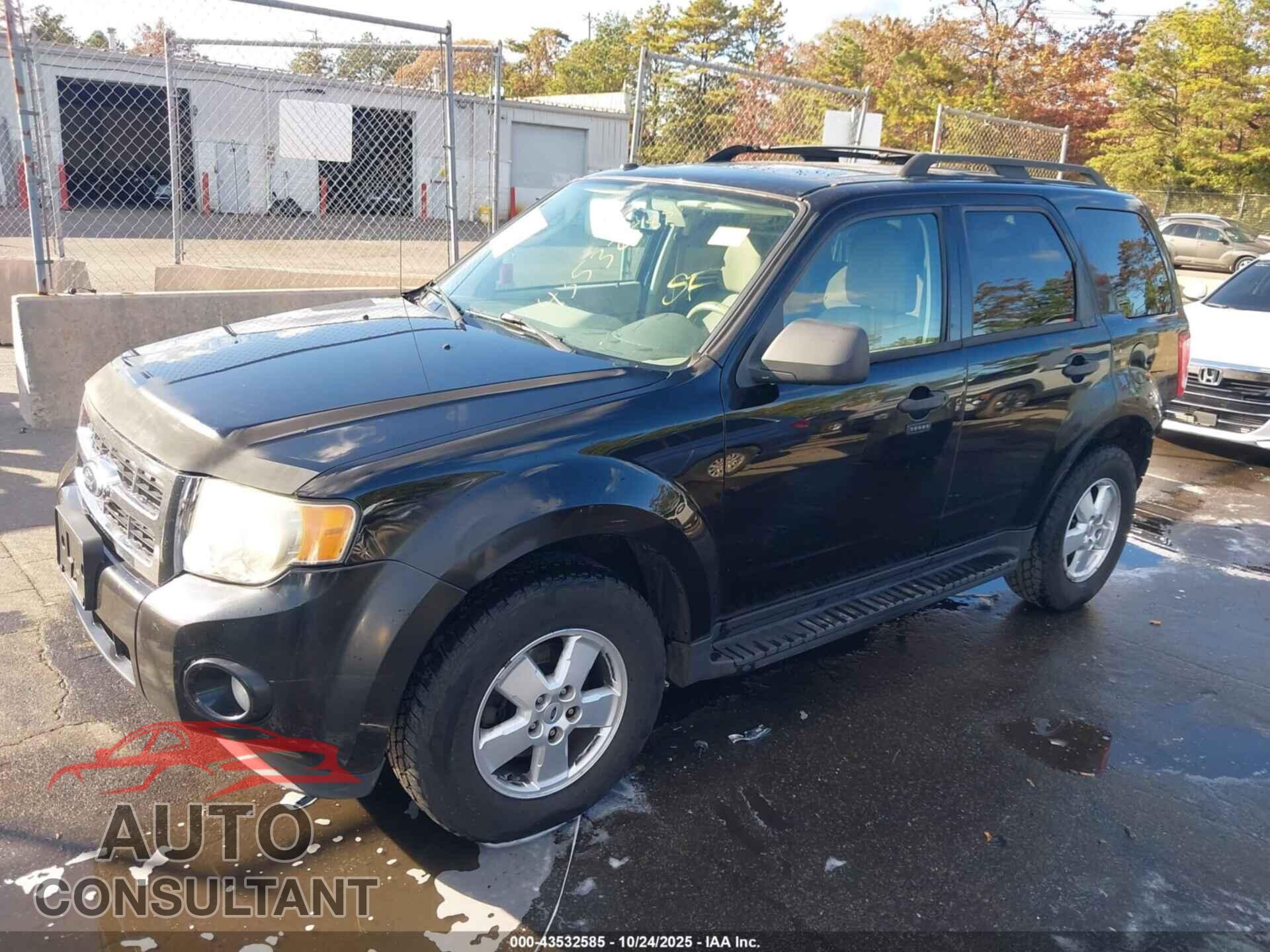 FORD ESCAPE 2010 - 1FMCU9DG7AKB64859