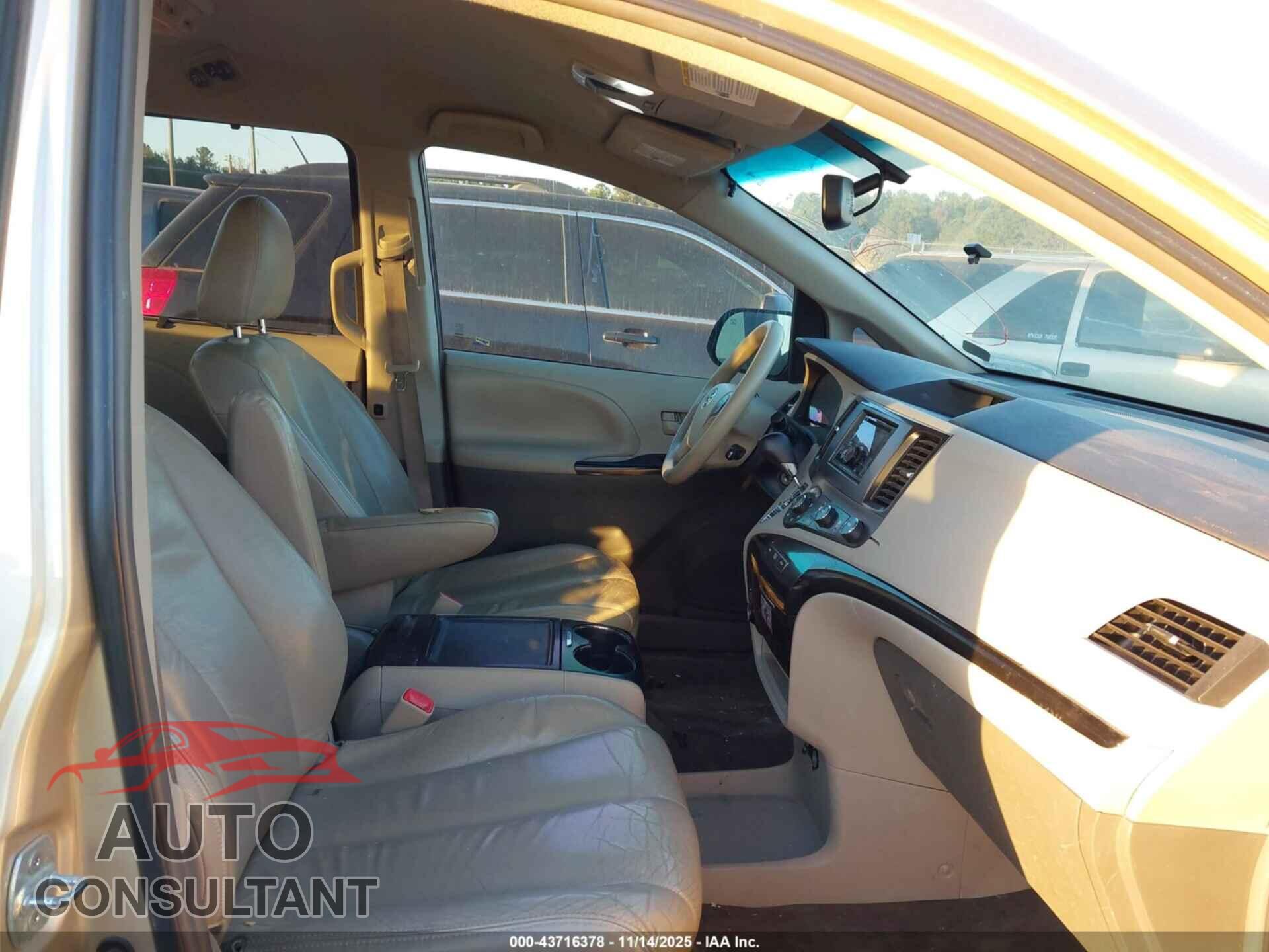TOYOTA SIENNA 2012 - 5TDKK3DC8CS245803