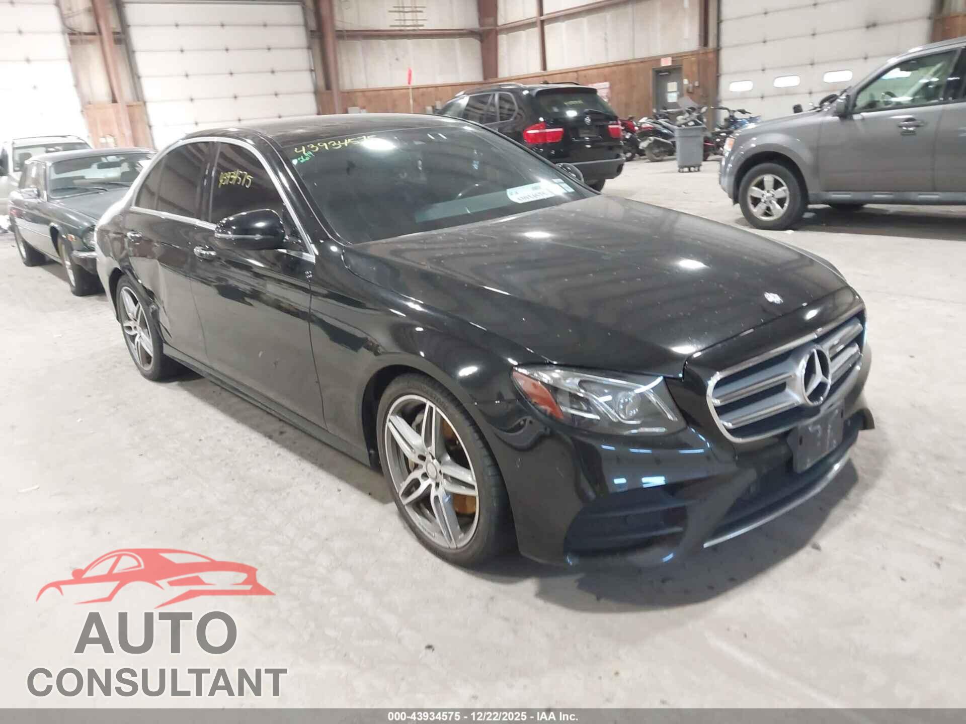 MERCEDES-BENZ E 300 2017 - WDDZF4KB2HA060823