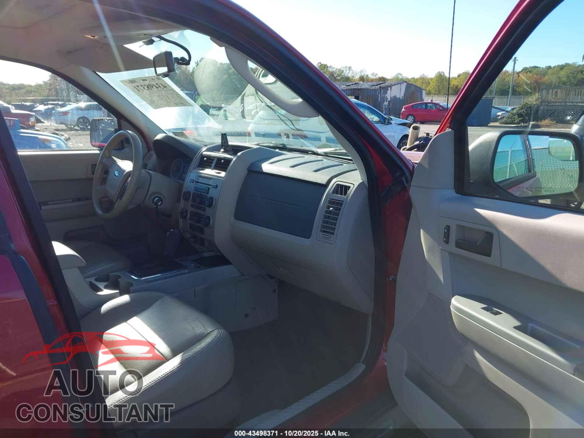 FORD ESCAPE 2010 - 1FMCU0DG9AKD39351