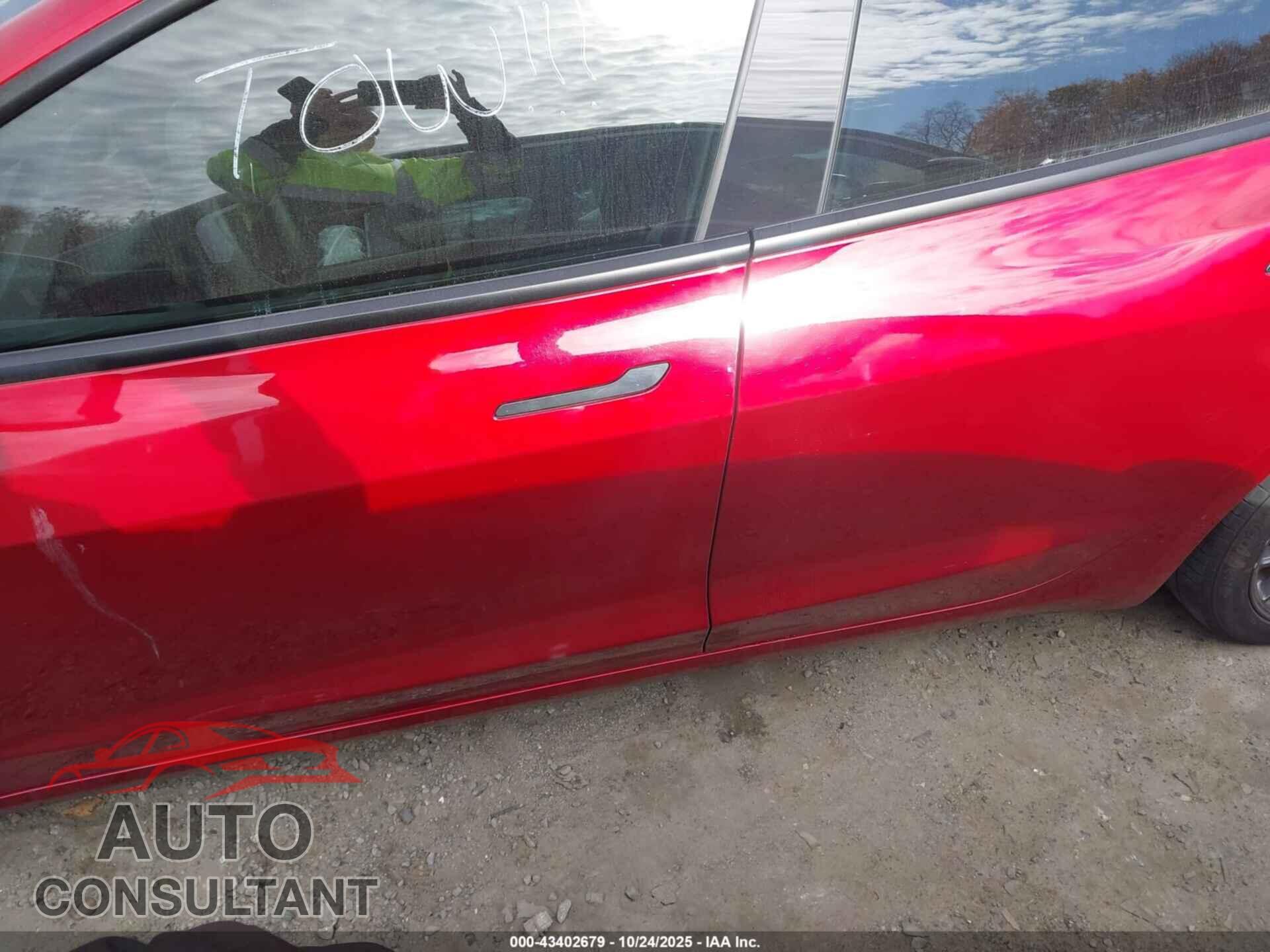 TESLA MODEL 3 2025 - 5YJ3E1EB6SF897442