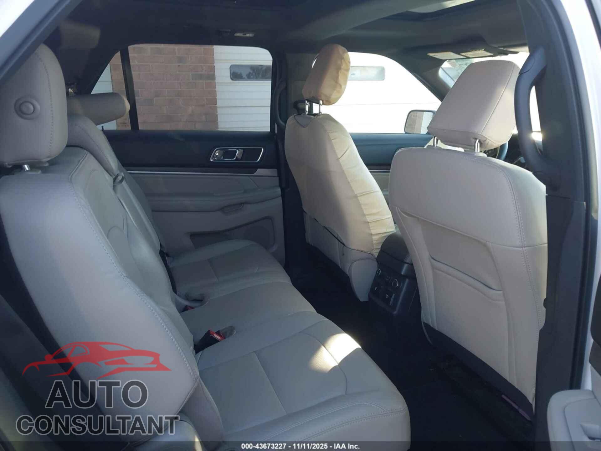 FORD EXPLORER 2019 - 1FM5K7FH0KGB01843