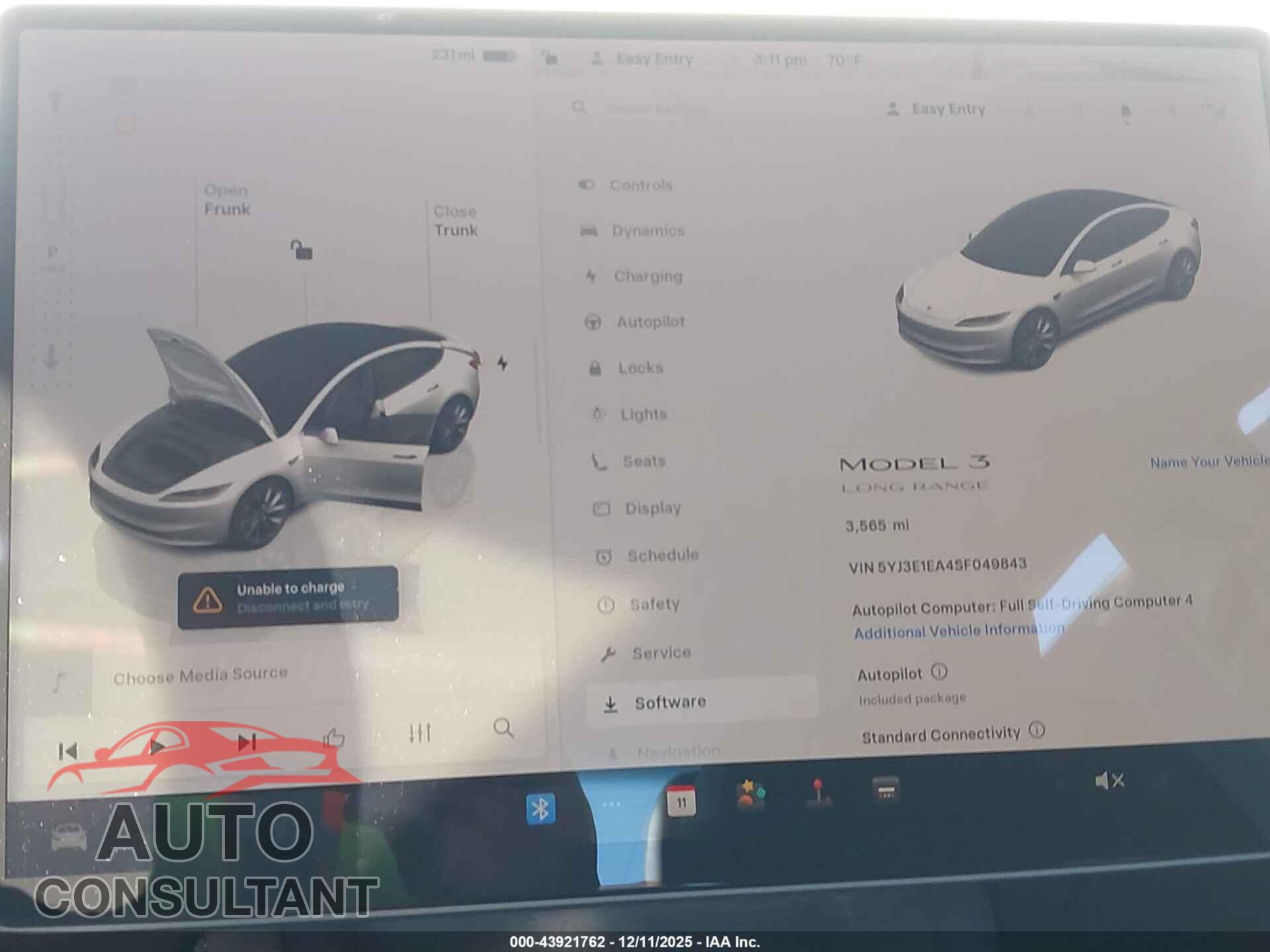 TESLA MODEL 3 2025 - 5YJ3E1EA4SF049843