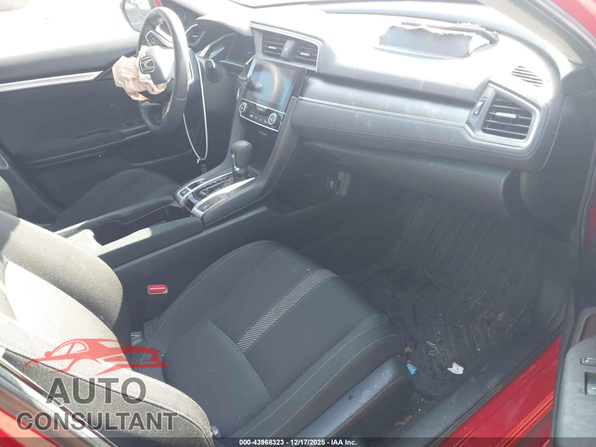 HONDA CIVIC 2018 - 2HGFC2F73JH587536