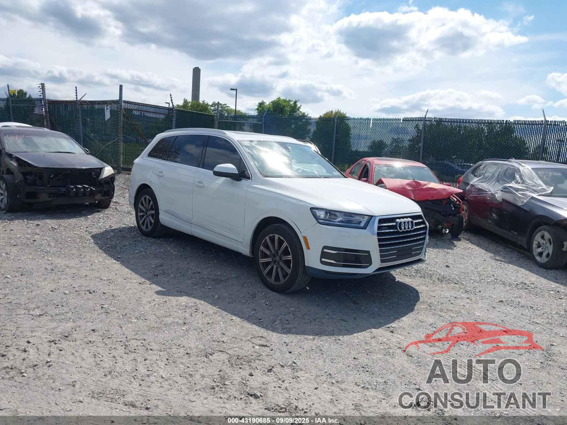 AUDI Q7 2019 - WA1AHBF70KD028593