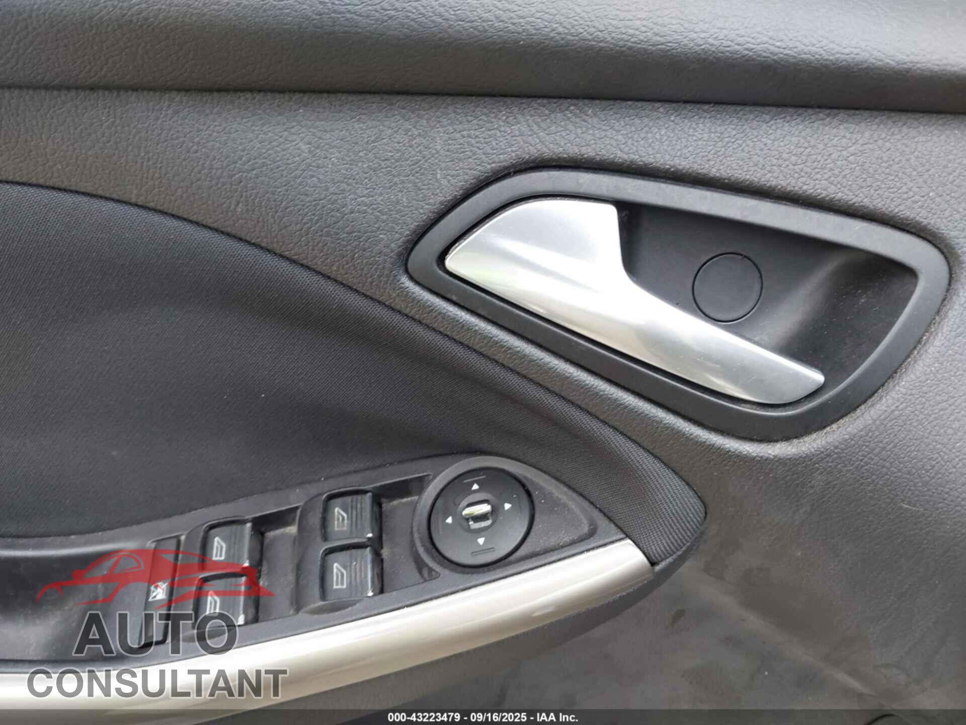 FORD FOCUS 2012 - 1FAHP3H2XCL412926