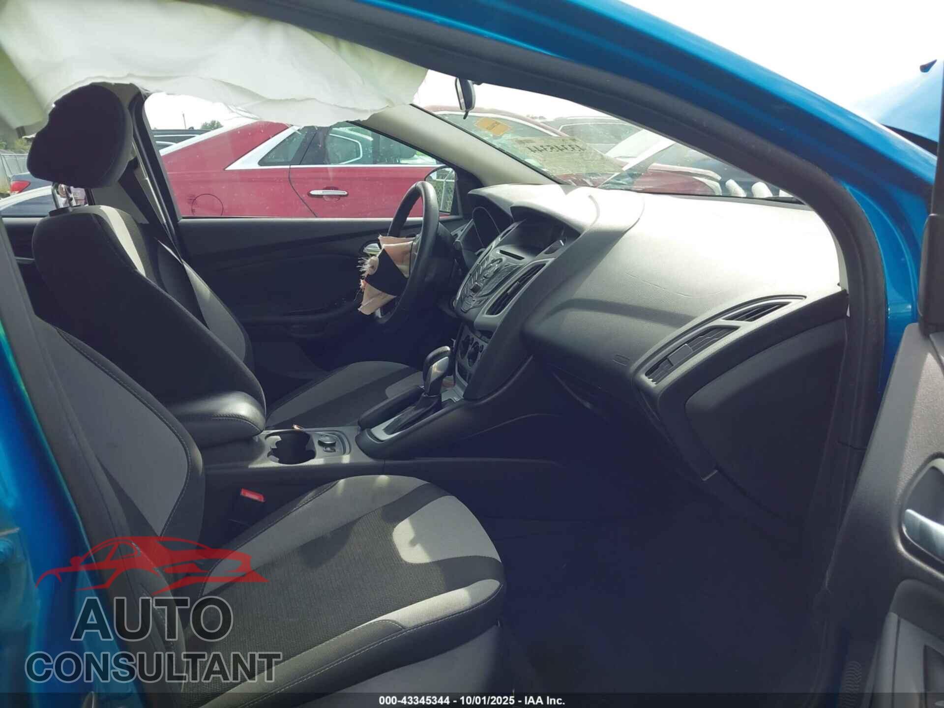 FORD FOCUS 2014 - 1FADP3F27EL418929