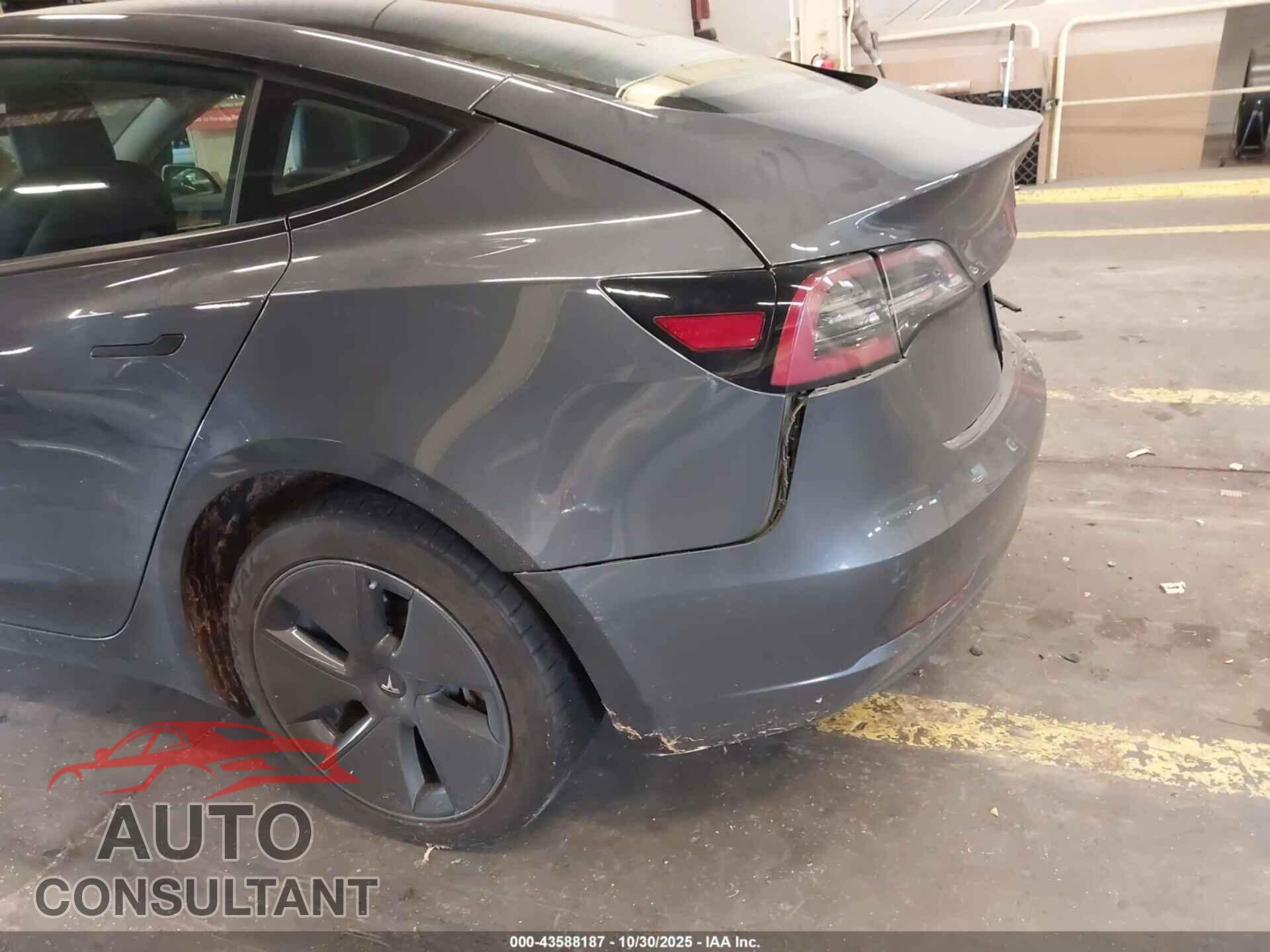 TESLA MODEL 3 2023 - 5YJ3E1EA5PF450535