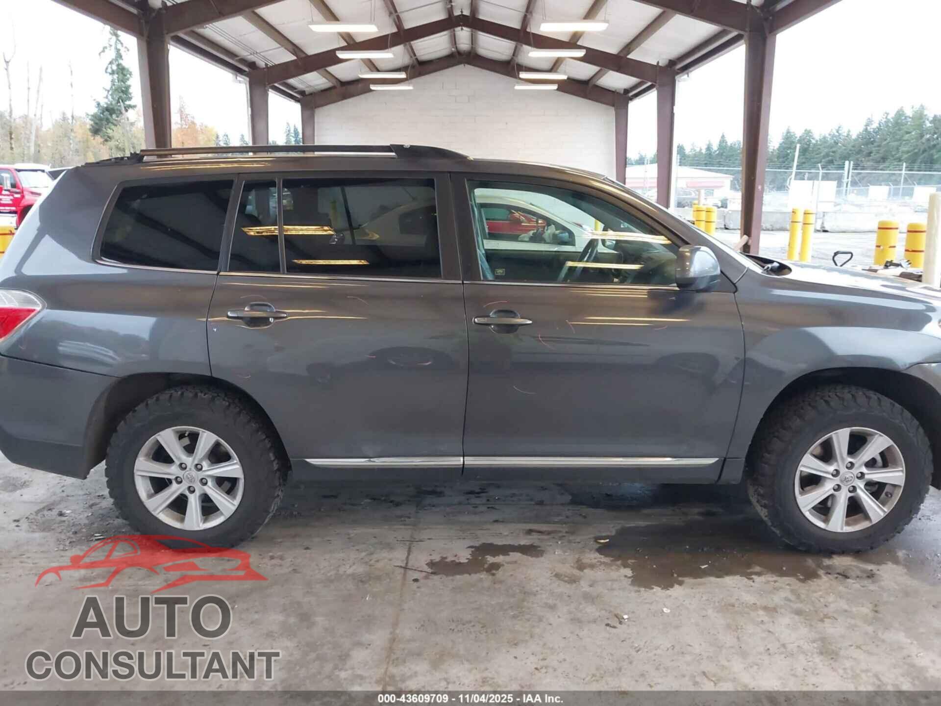 TOYOTA HIGHLANDER 2012 - 5TDBK3EH3CS156232