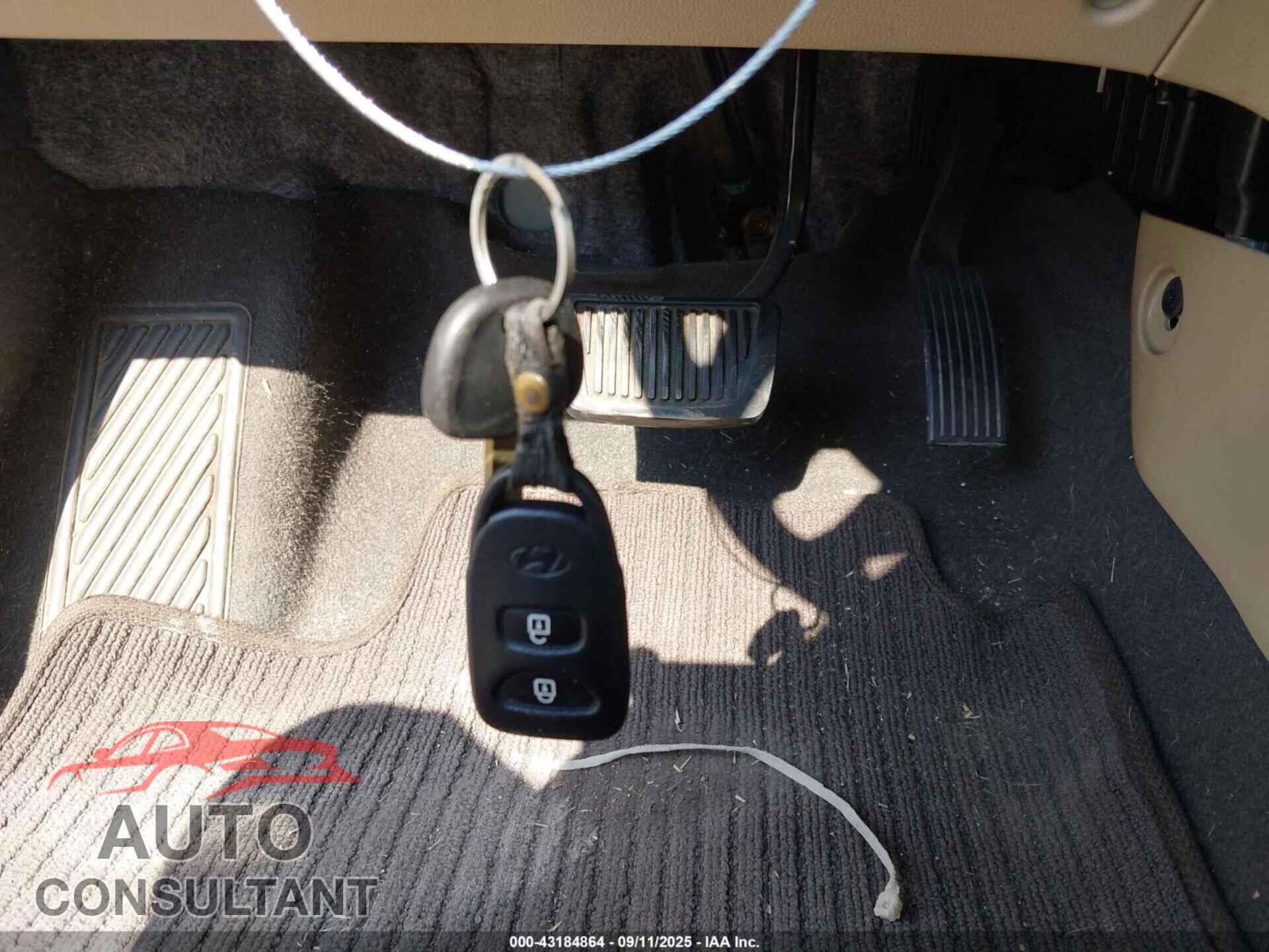 HYUNDAI ACCENT 2014 - KMHCT4AEXEU732802