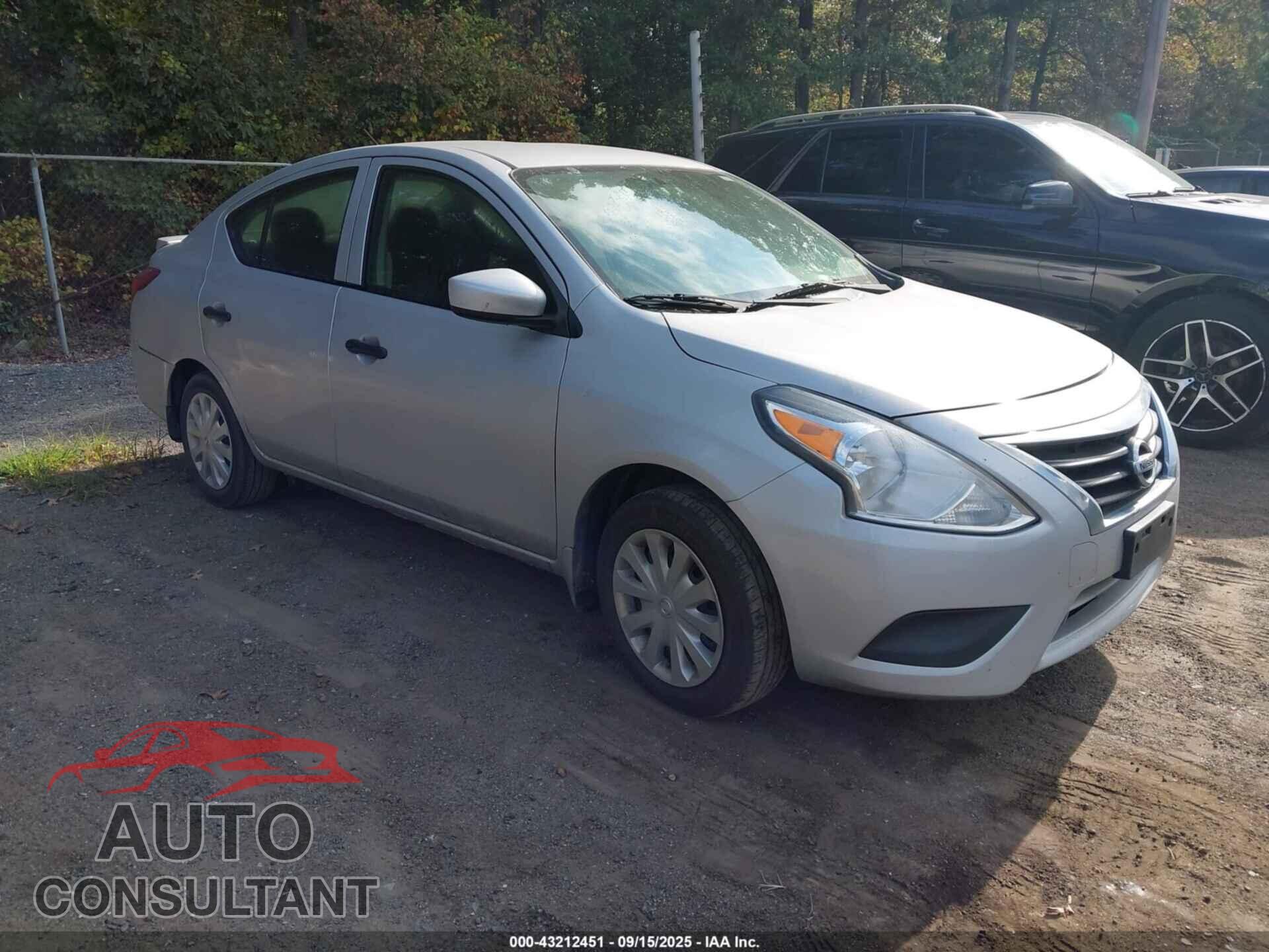 NISSAN VERSA 2017 - 3N1CN7AP8HL870874