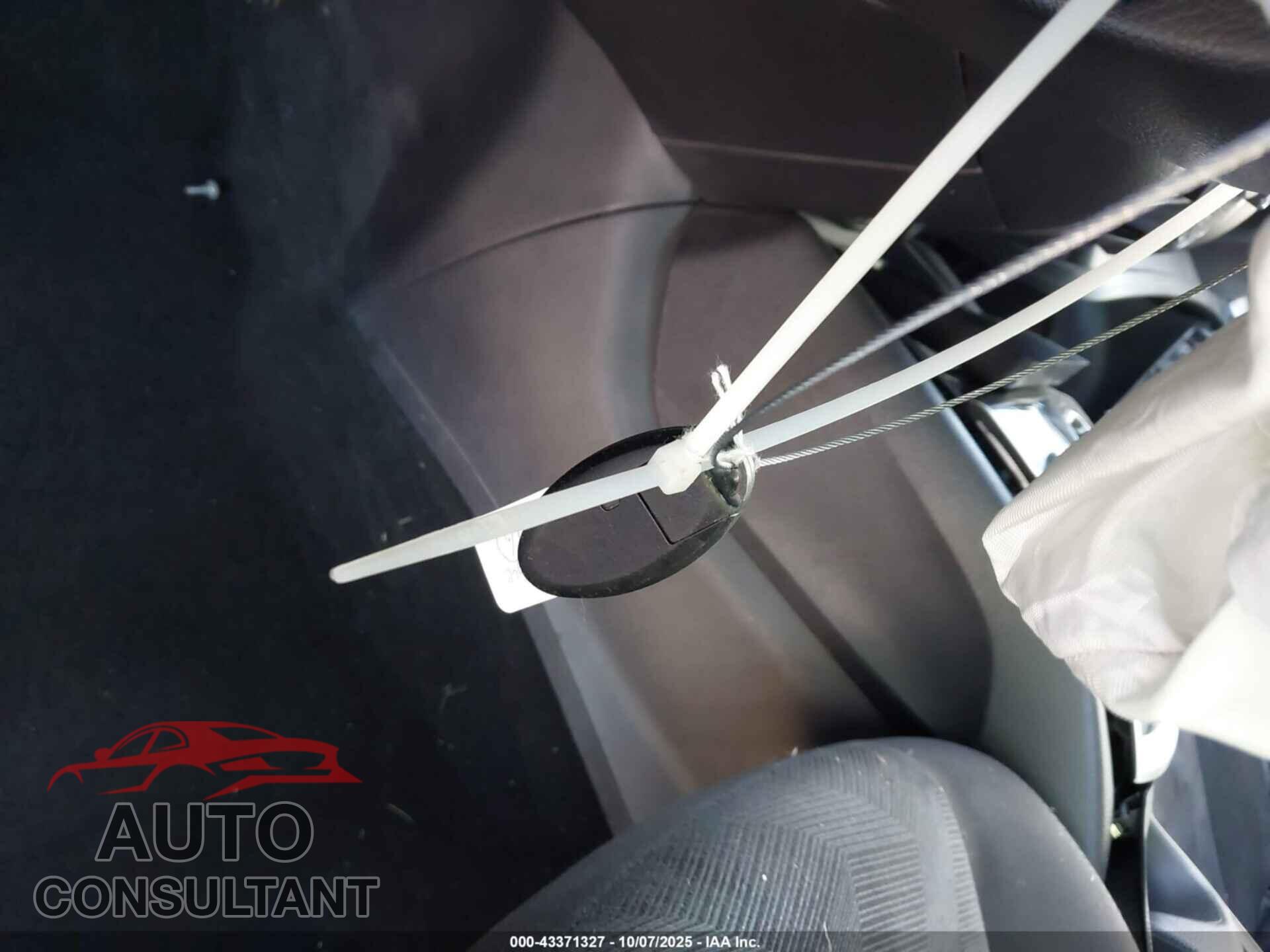 NISSAN ROGUE 2015 - KNMAT2MV3FP569468