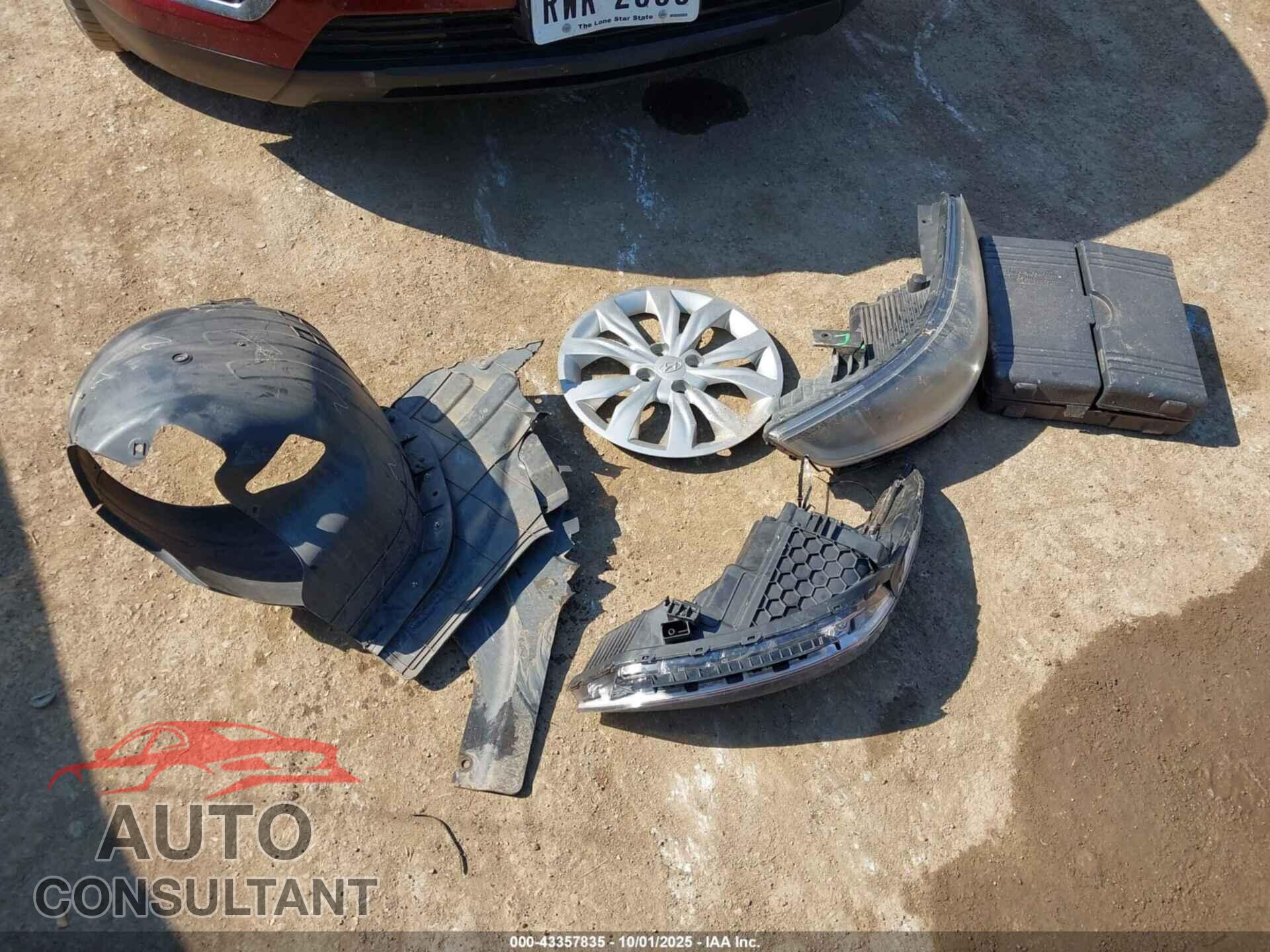 HYUNDAI ACCENT 2018 - 3KPC24A3XJE021650