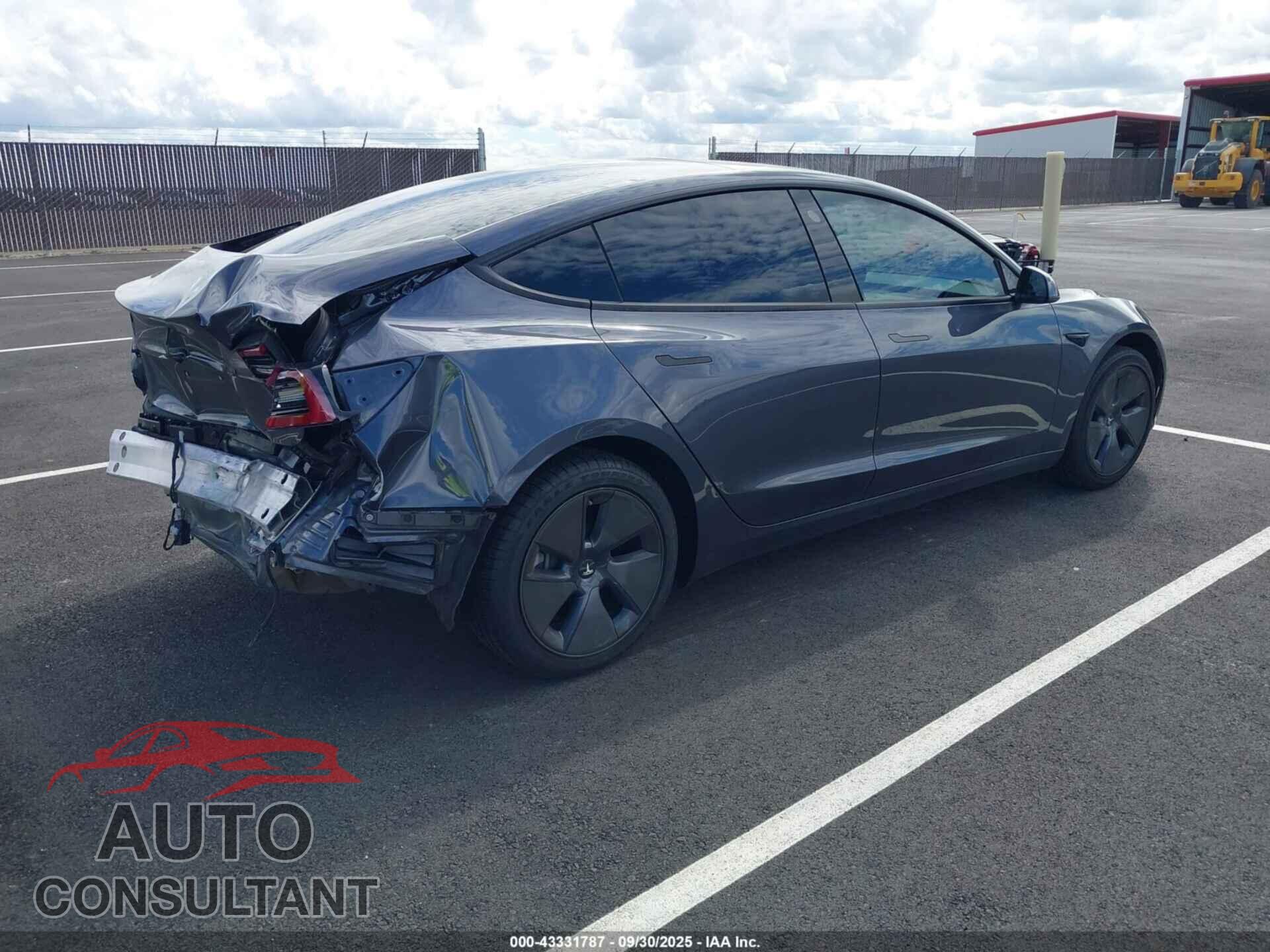 TESLA MODEL 3 2022 - 5YJ3E1EA0NF127314