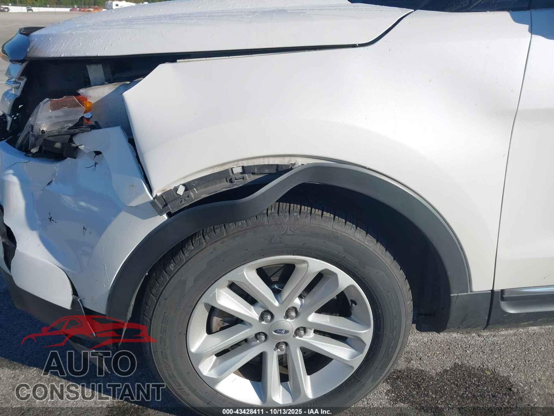FORD EXPLORER 2013 - 1FM5K8D8XDGB57218