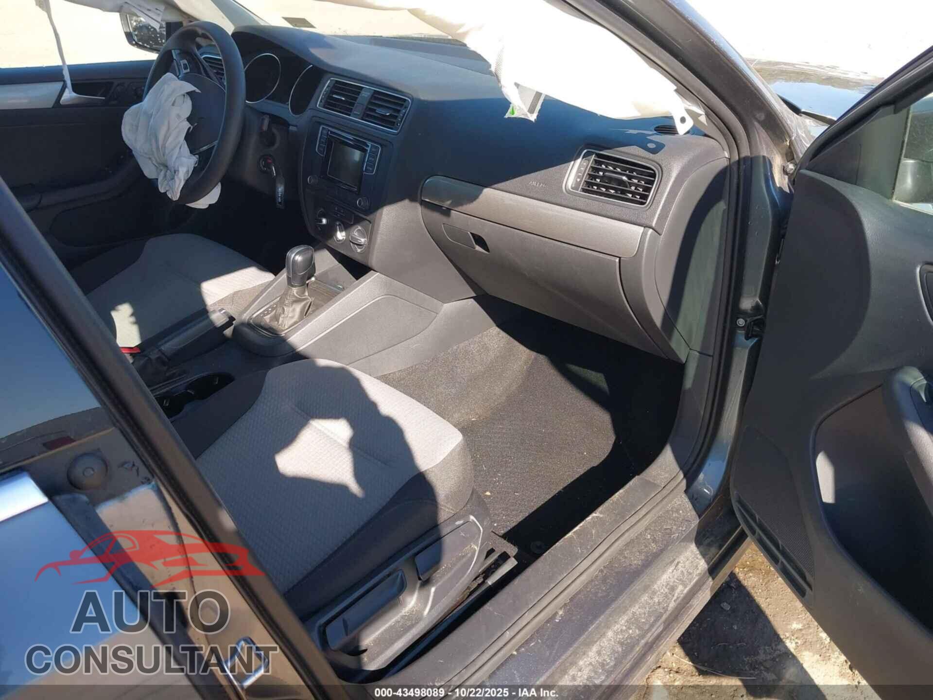 VOLKSWAGEN JETTA 2017 - 3VW2B7AJ6HM358163