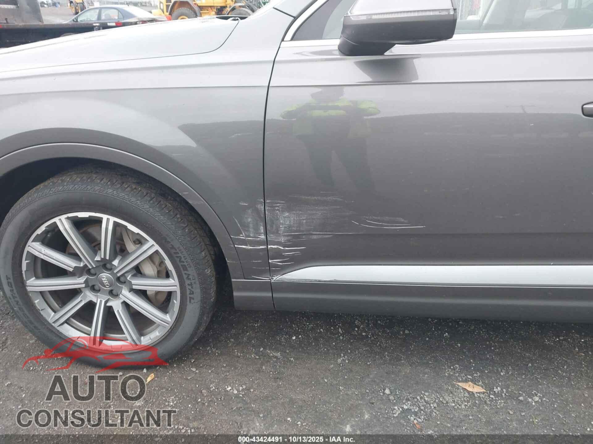 AUDI Q7 2018 - WA1LAAF77JD045946