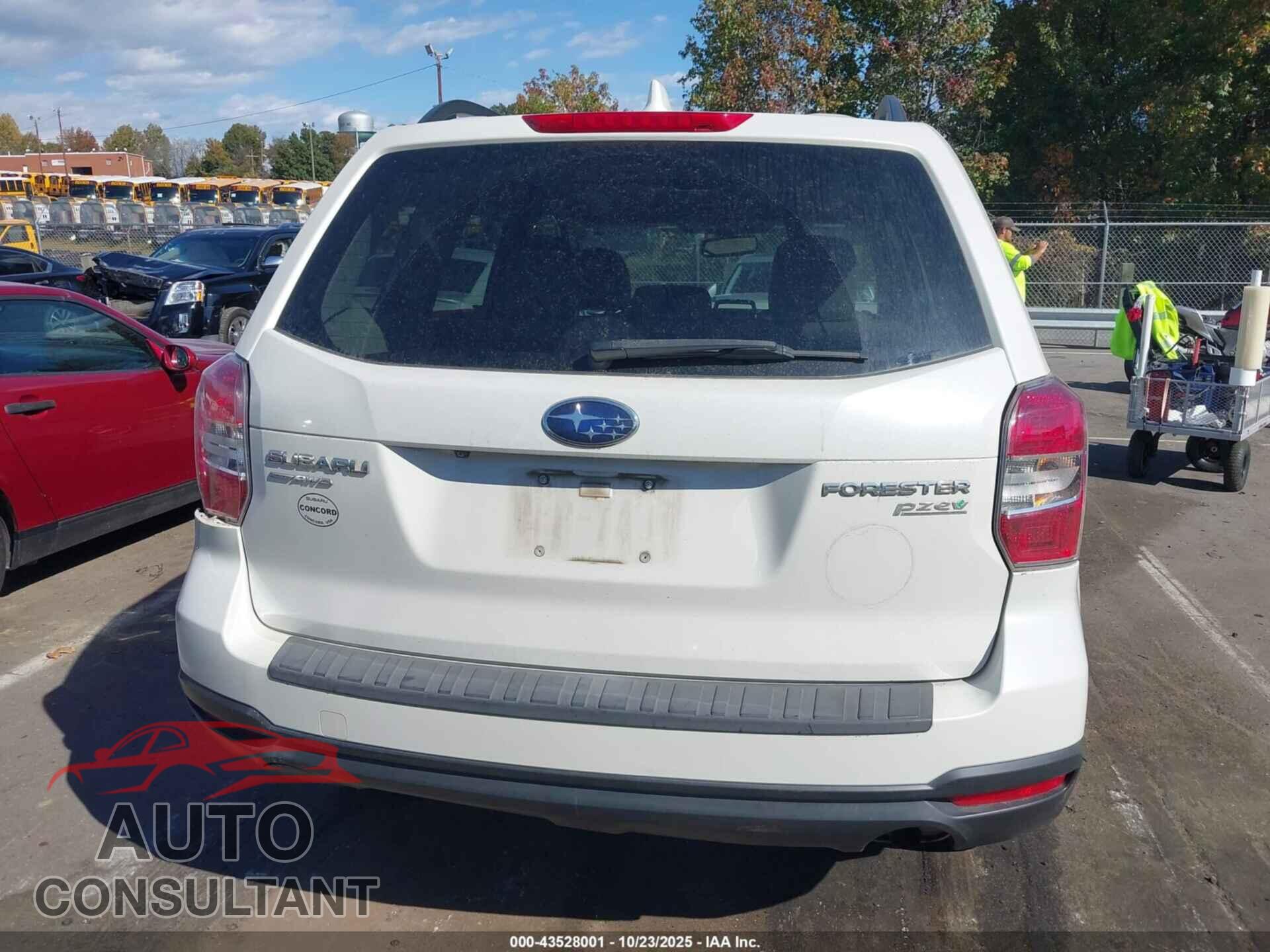 SUBARU FORESTER 2016 - JF2SJADC8GH484724