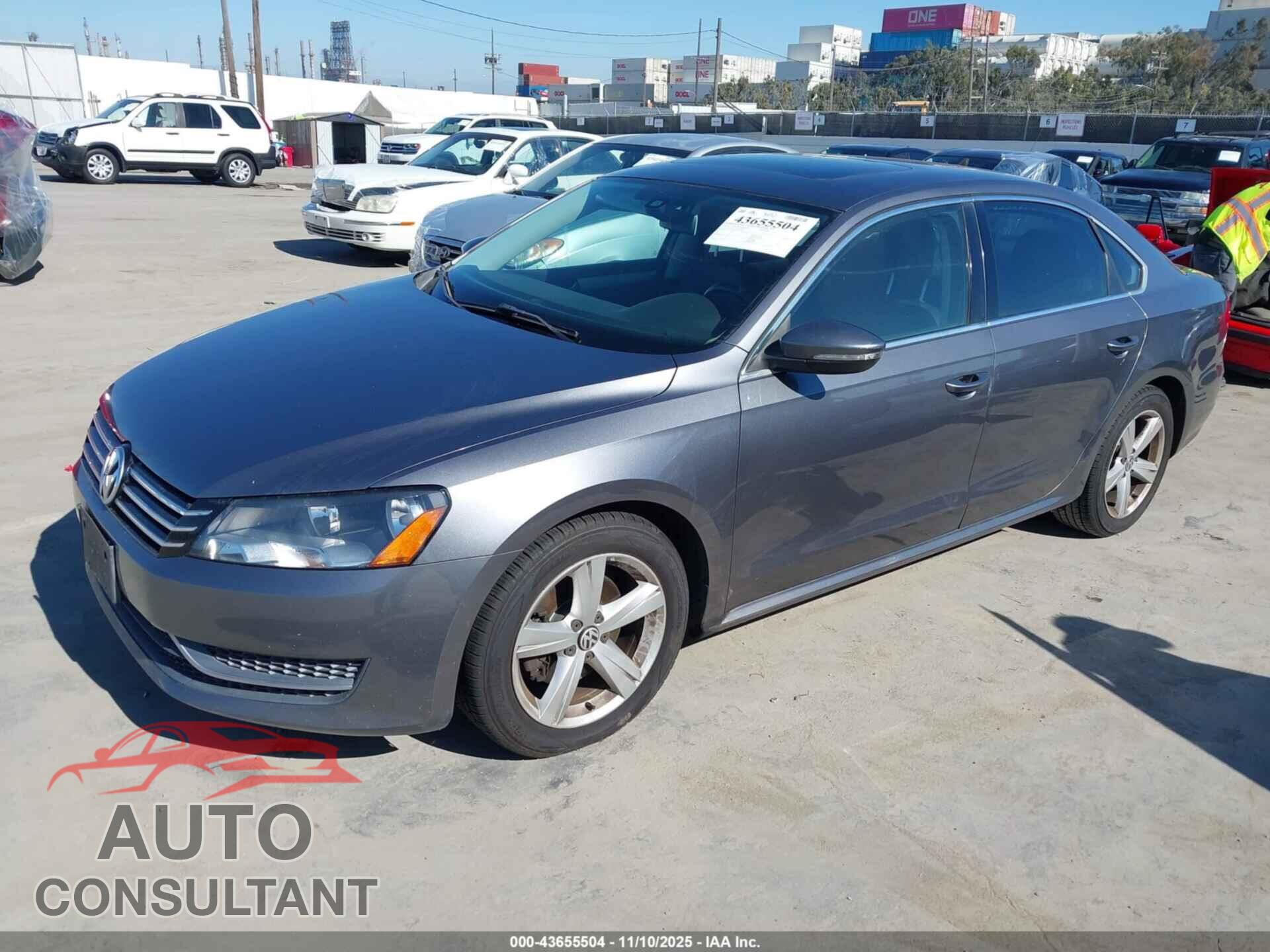 VOLKSWAGEN PASSAT 2012 - 1VWBP7A31CC063601