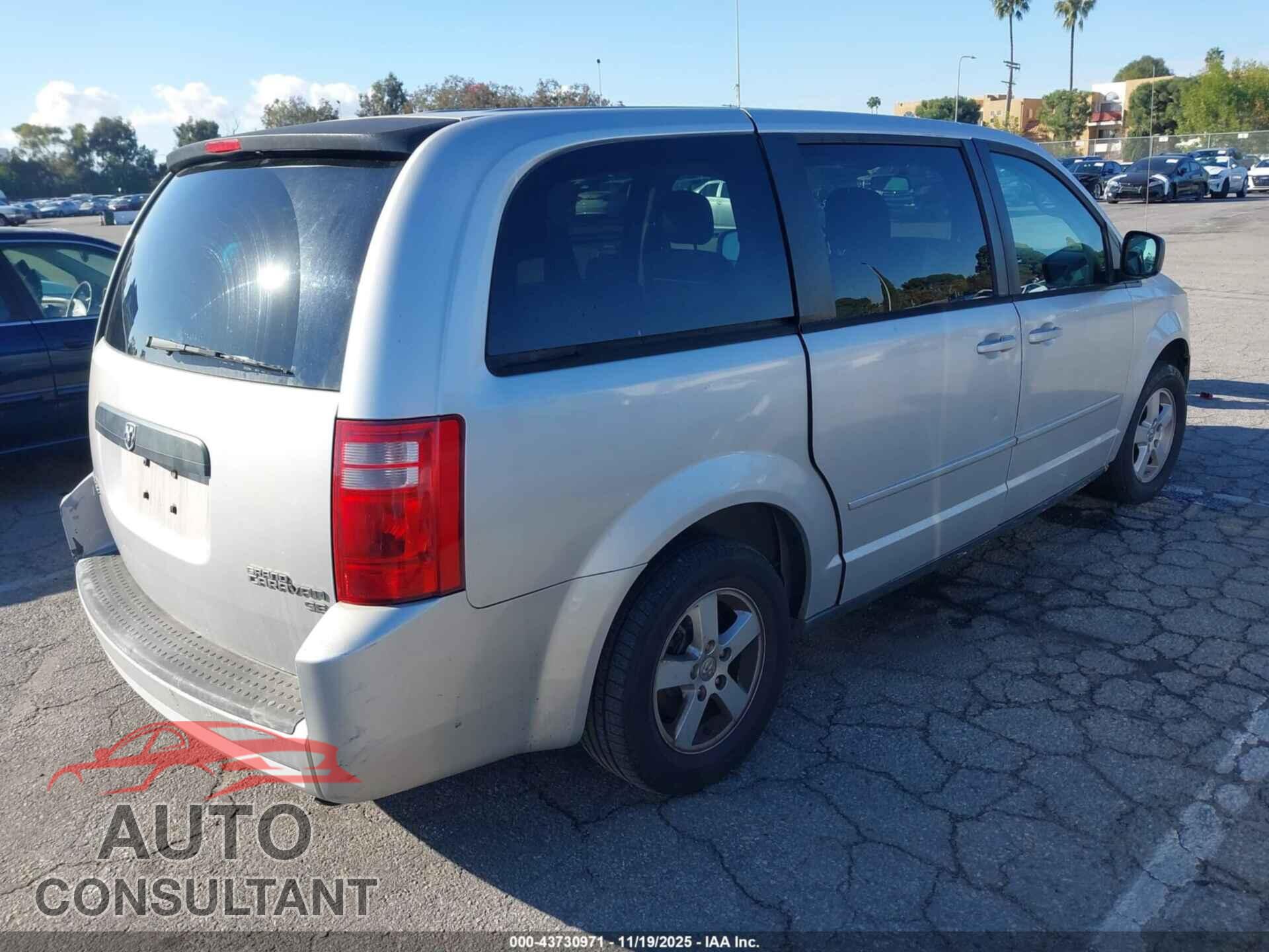 DODGE GRAND CARAVAN 2010 - 2D4RN4DE8AR352940