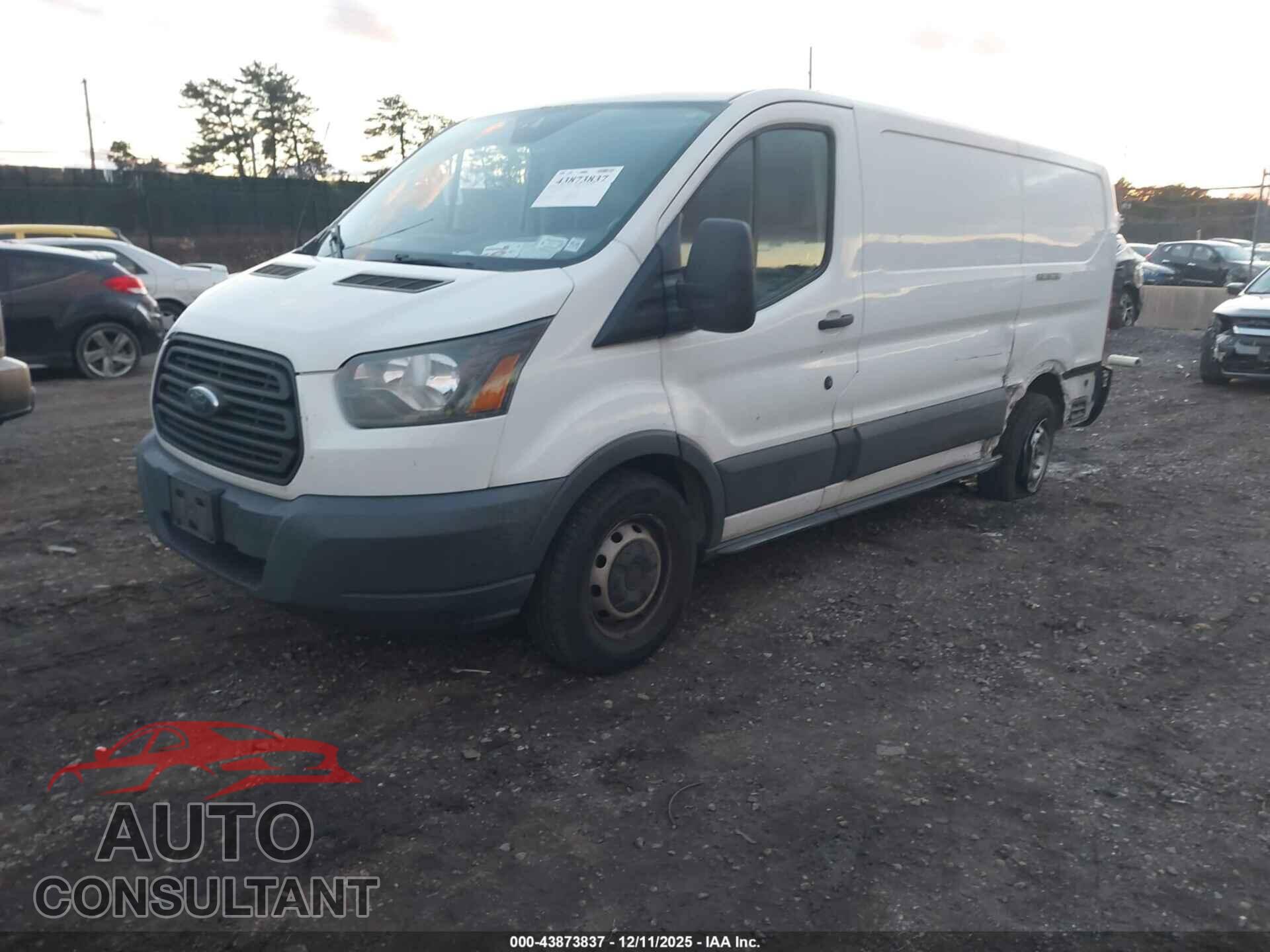 FORD TRANSIT-150 2016 - 1FTYE1ZM8GKB24631