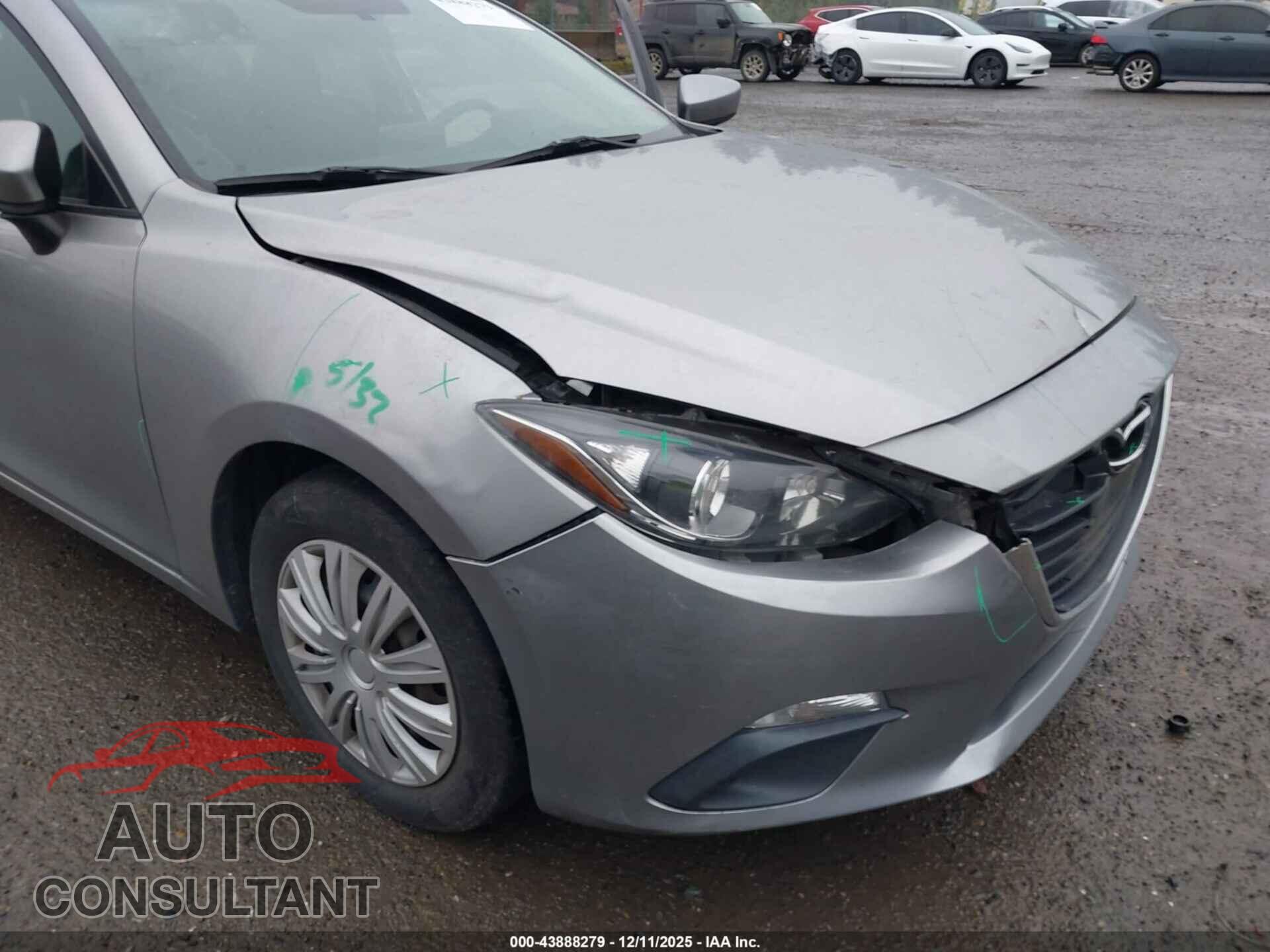 MAZDA MAZDA3 2015 - 3MZBM1U70FM198110