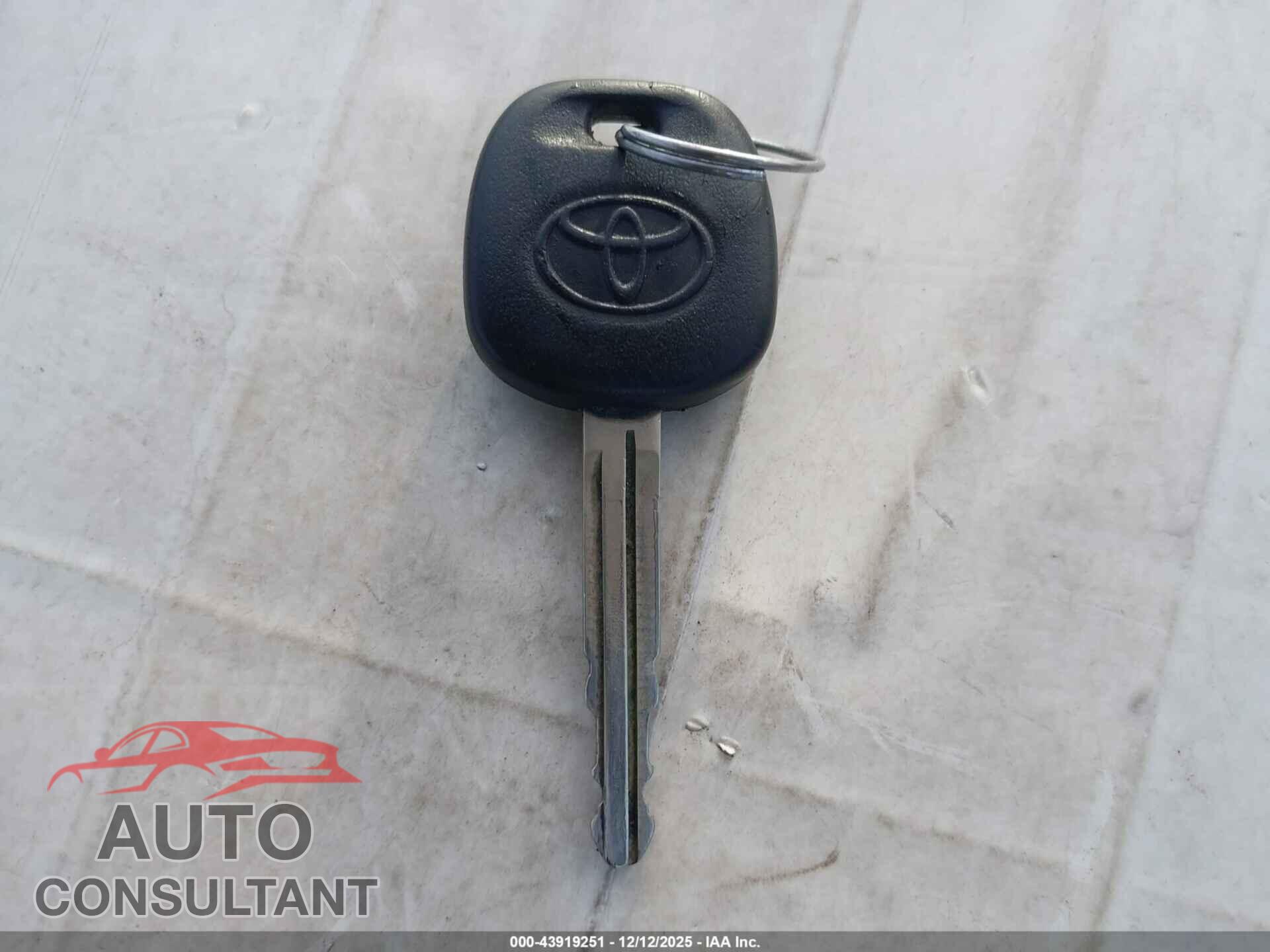 TOYOTA COROLLA 2013 - 2T1BU4EE1DC974140
