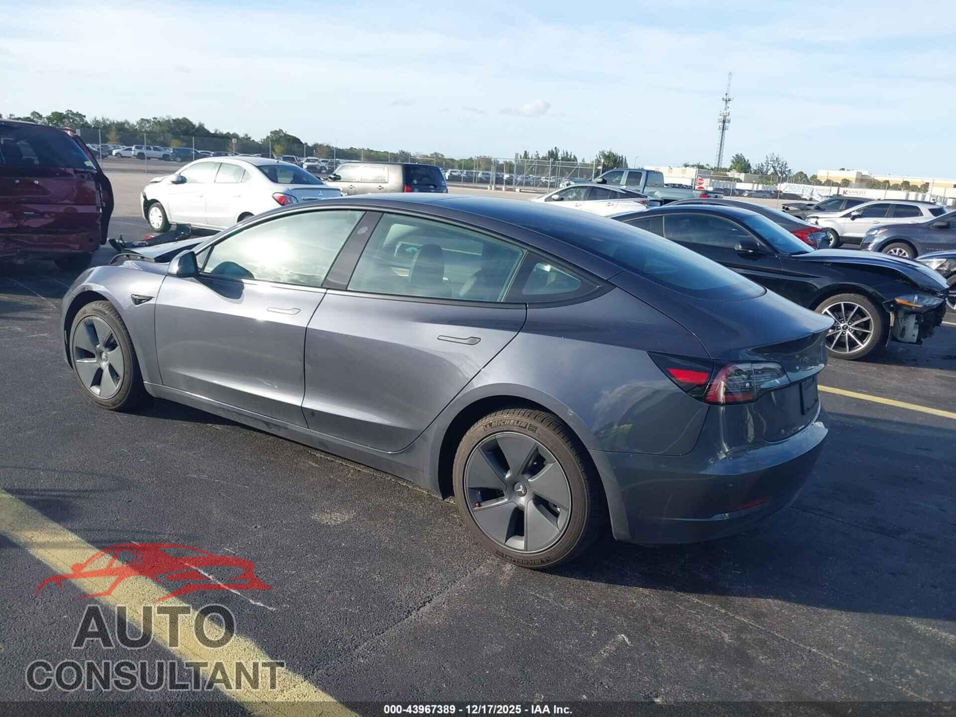 TESLA MODEL 3 2023 - 5YJ3E1EA8PF395322