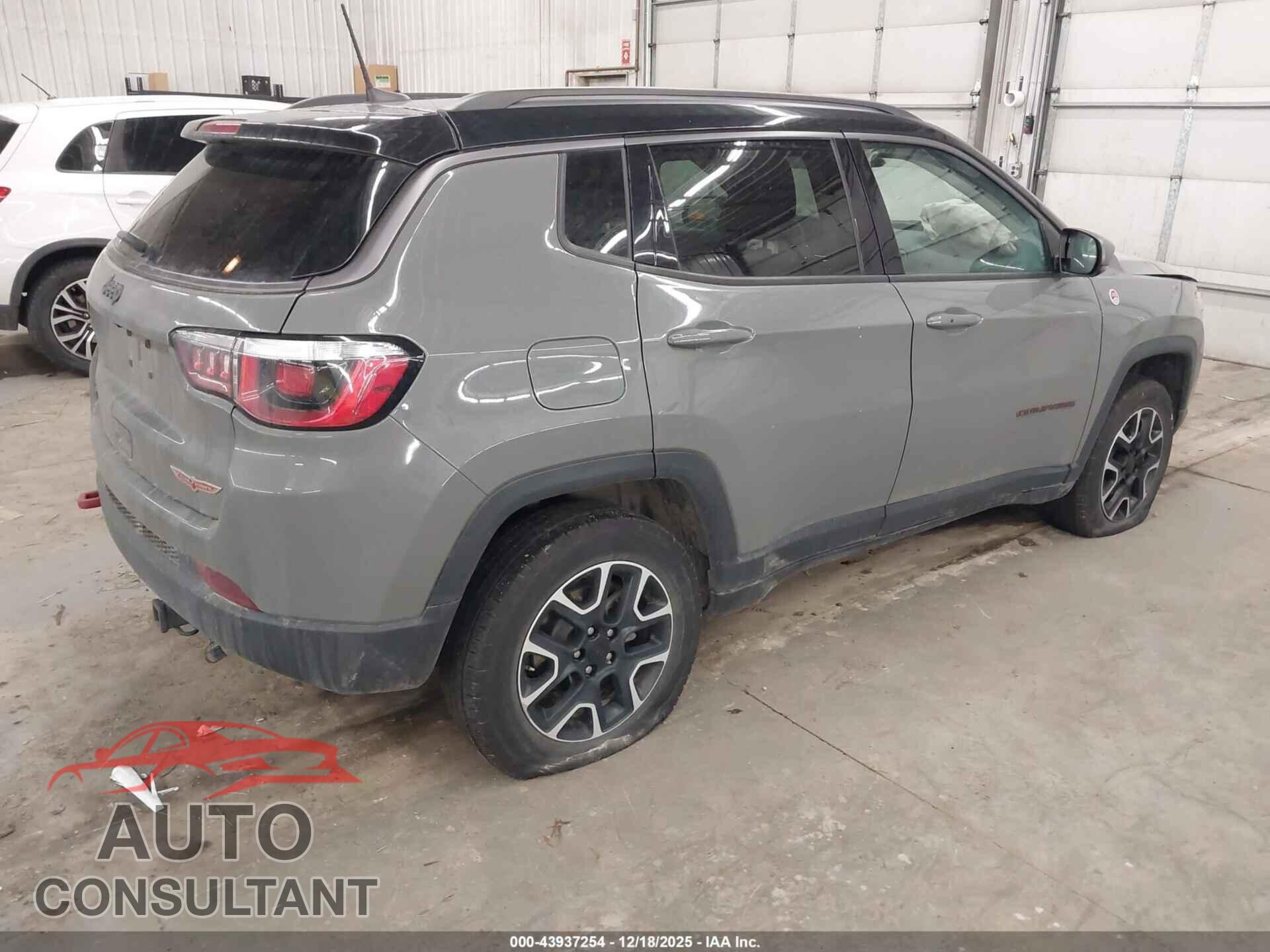 JEEP COMPASS 2020 - 3C4NJDDB3LT112031