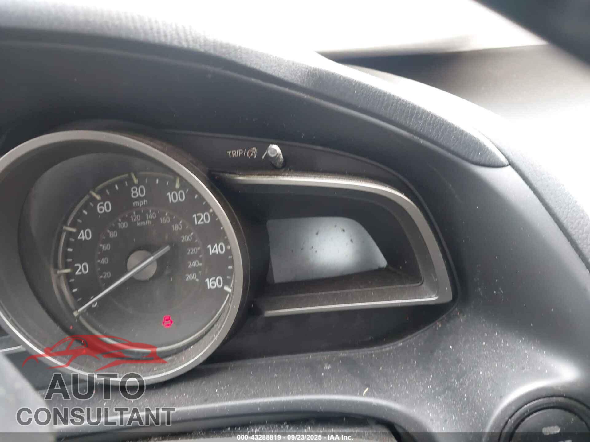 MAZDA MAZDA3 2018 - 3MZBN1V32JM230931