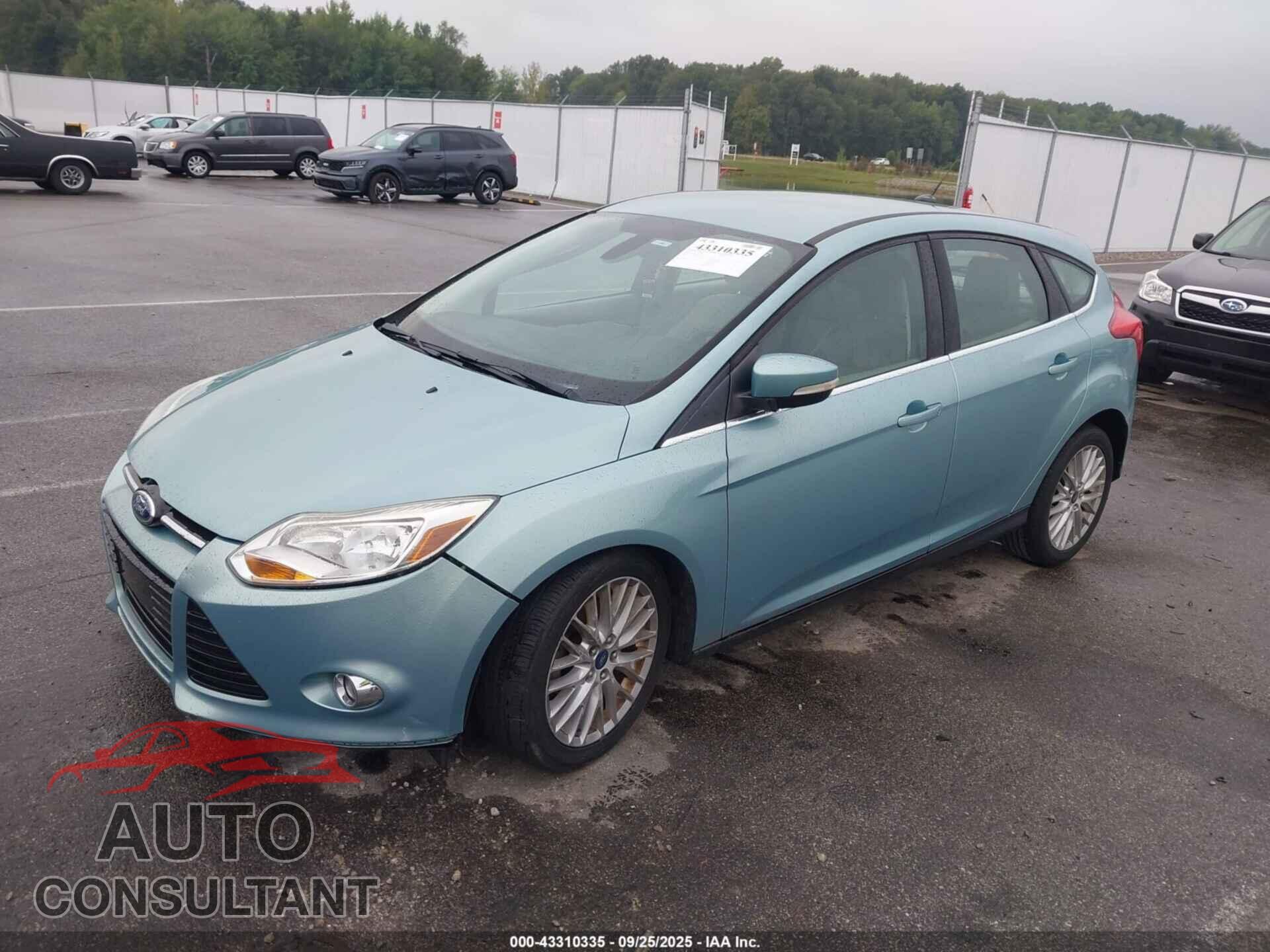 FORD FOCUS 2012 - 1FAHP3M24CL233917