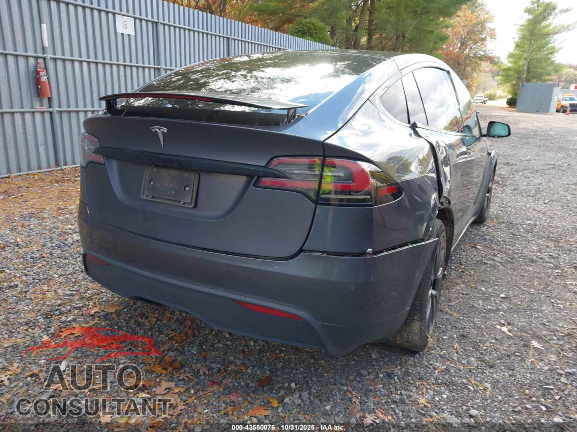 TESLA MODEL X 2023 - 7SAXCBE5XPF368576