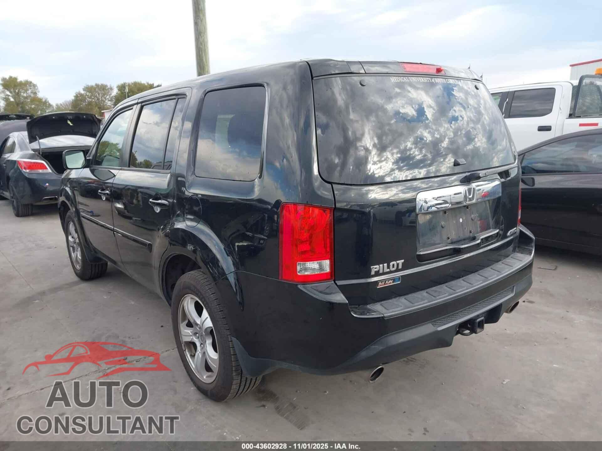 HONDA PILOT 2013 - 5FNYF4H41DB028977