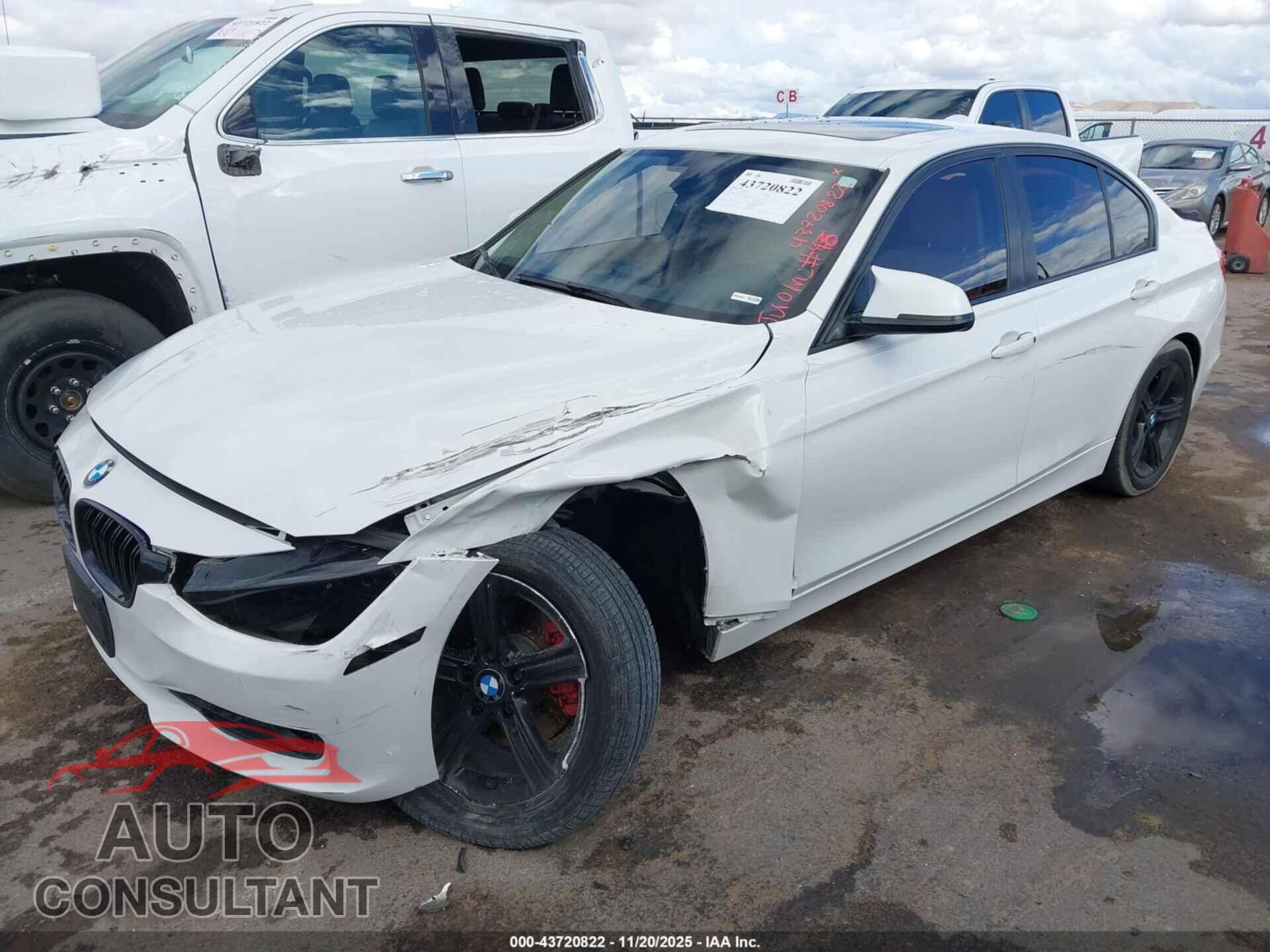 BMW 328I 2013 - WBA3A5G54DNP23736