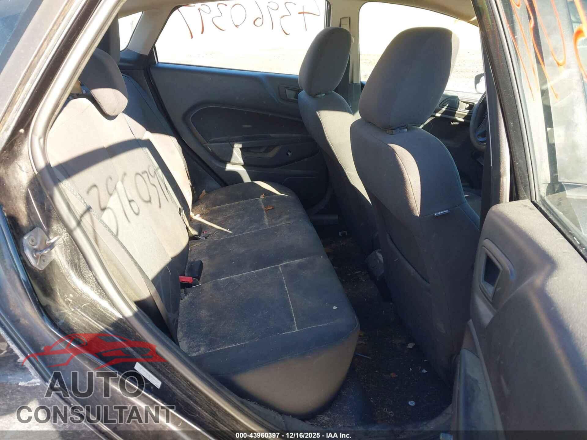 FORD FIESTA 2014 - 3FADP4AJ2EM144784