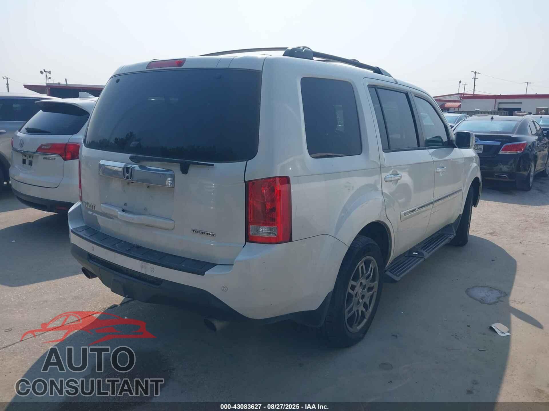 HONDA PILOT 2015 - 5FNYF3H92FB007774