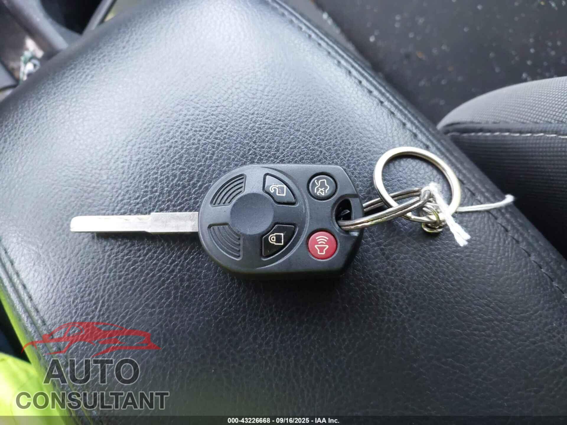 FORD FOCUS 2014 - 1FADP3F26EL369450