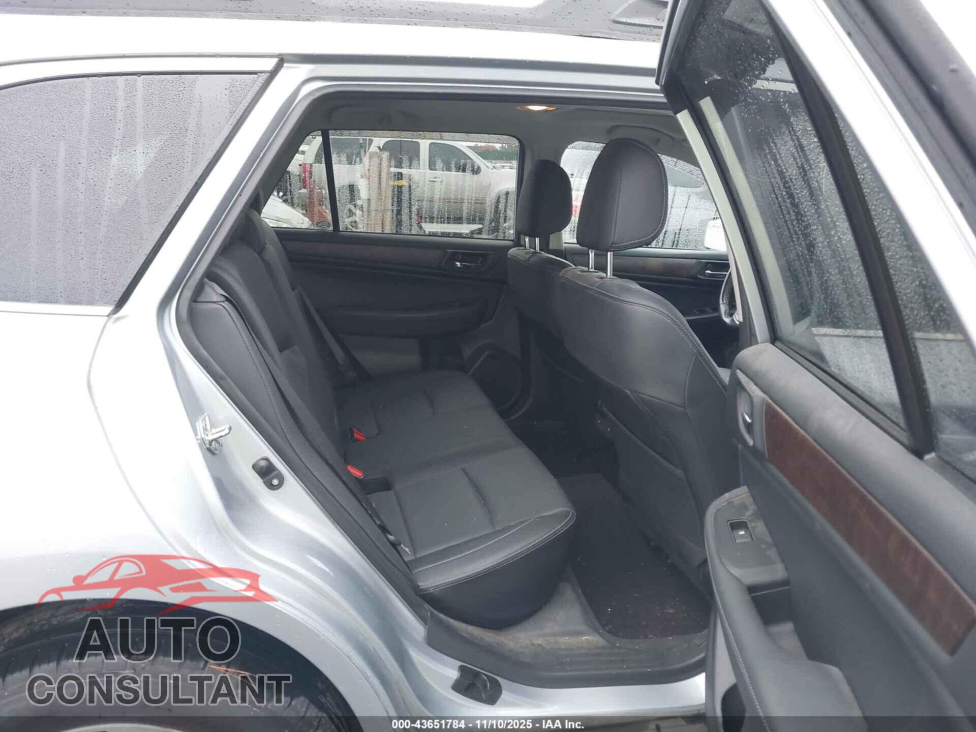 SUBARU OUTBACK 2017 - 4S4BSANC9H3318782