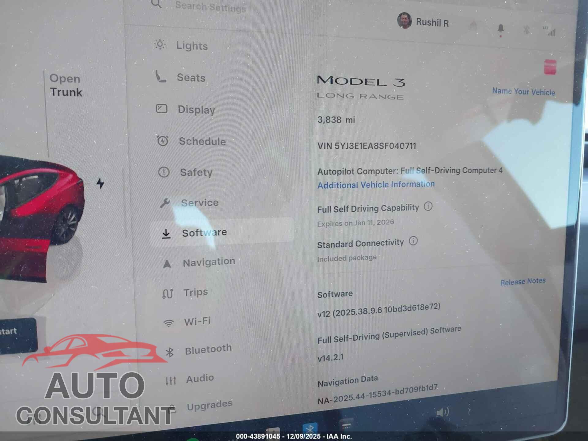 TESLA MODEL 3 2025 - 5YJ3E1EA8SF040711