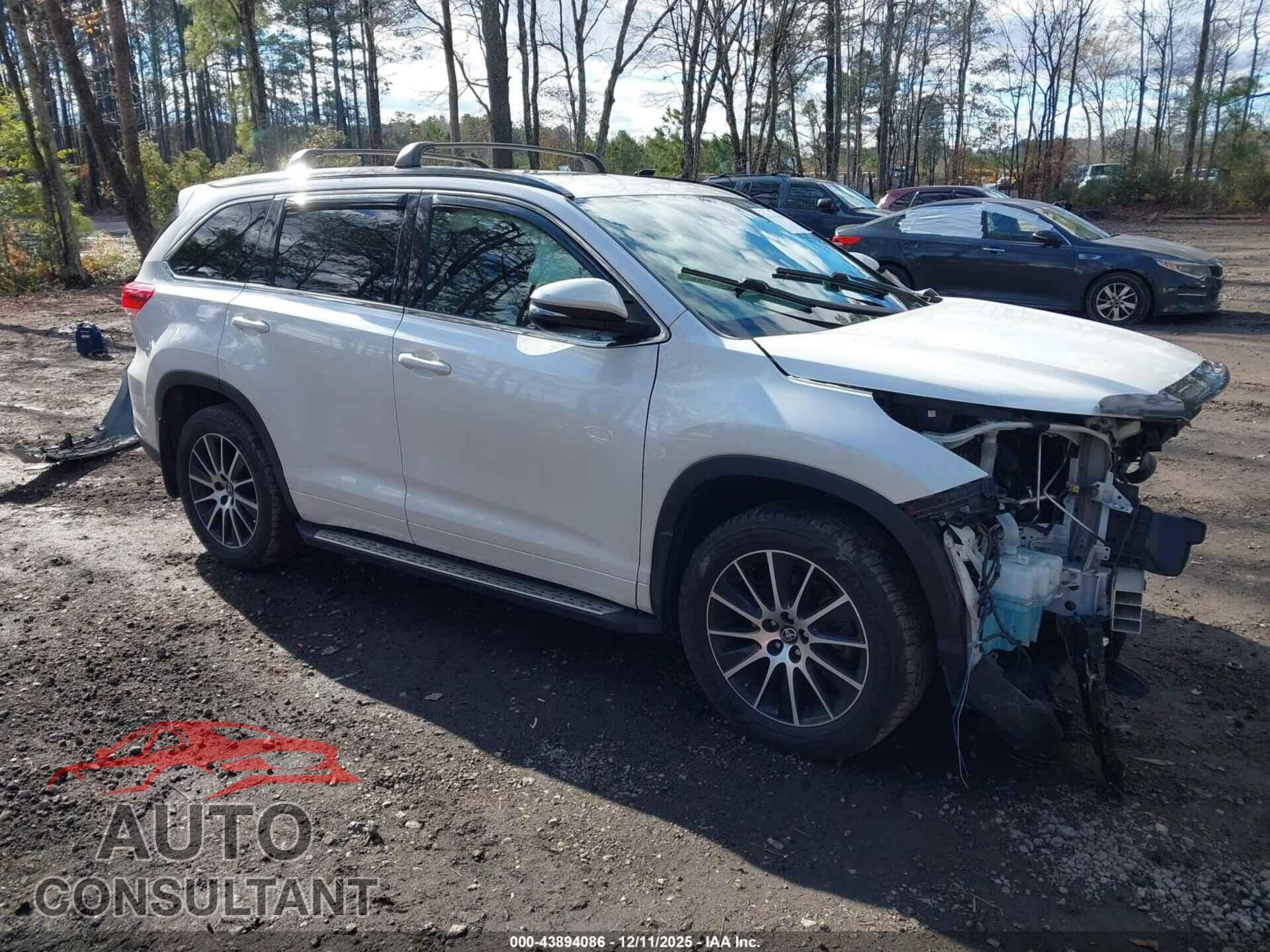 TOYOTA HIGHLANDER 2017 - 5TDJZRFH2HS442573